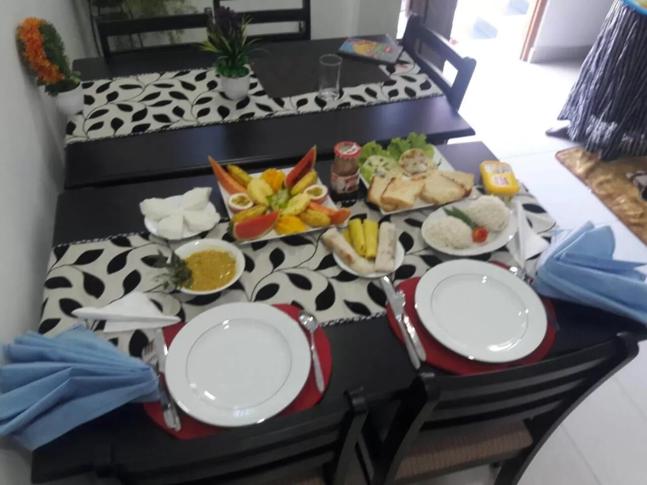 Continental breakfast in Dedunu Home Bentota