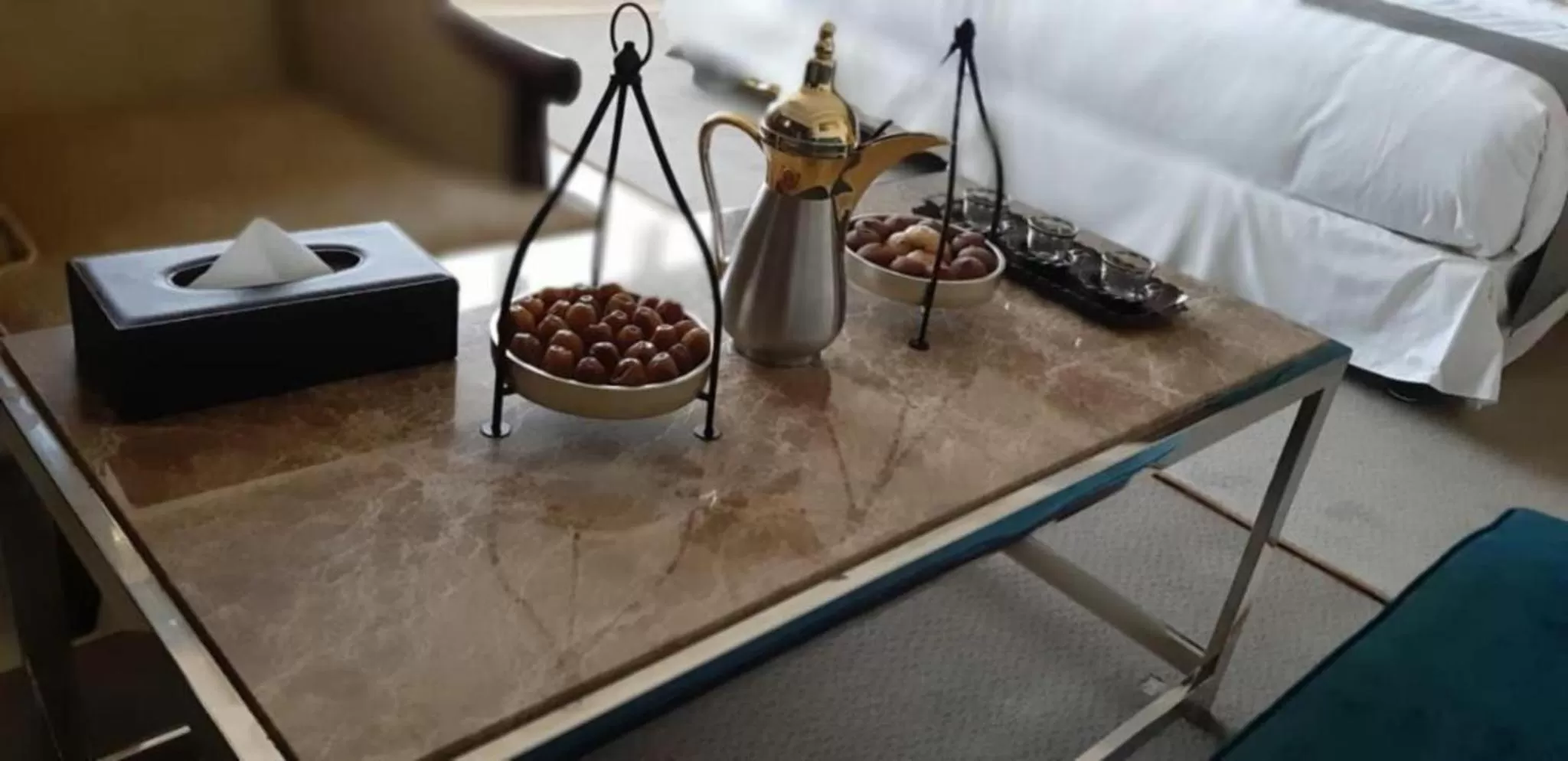 Food and drinks, Bed in Three Points Al Salama