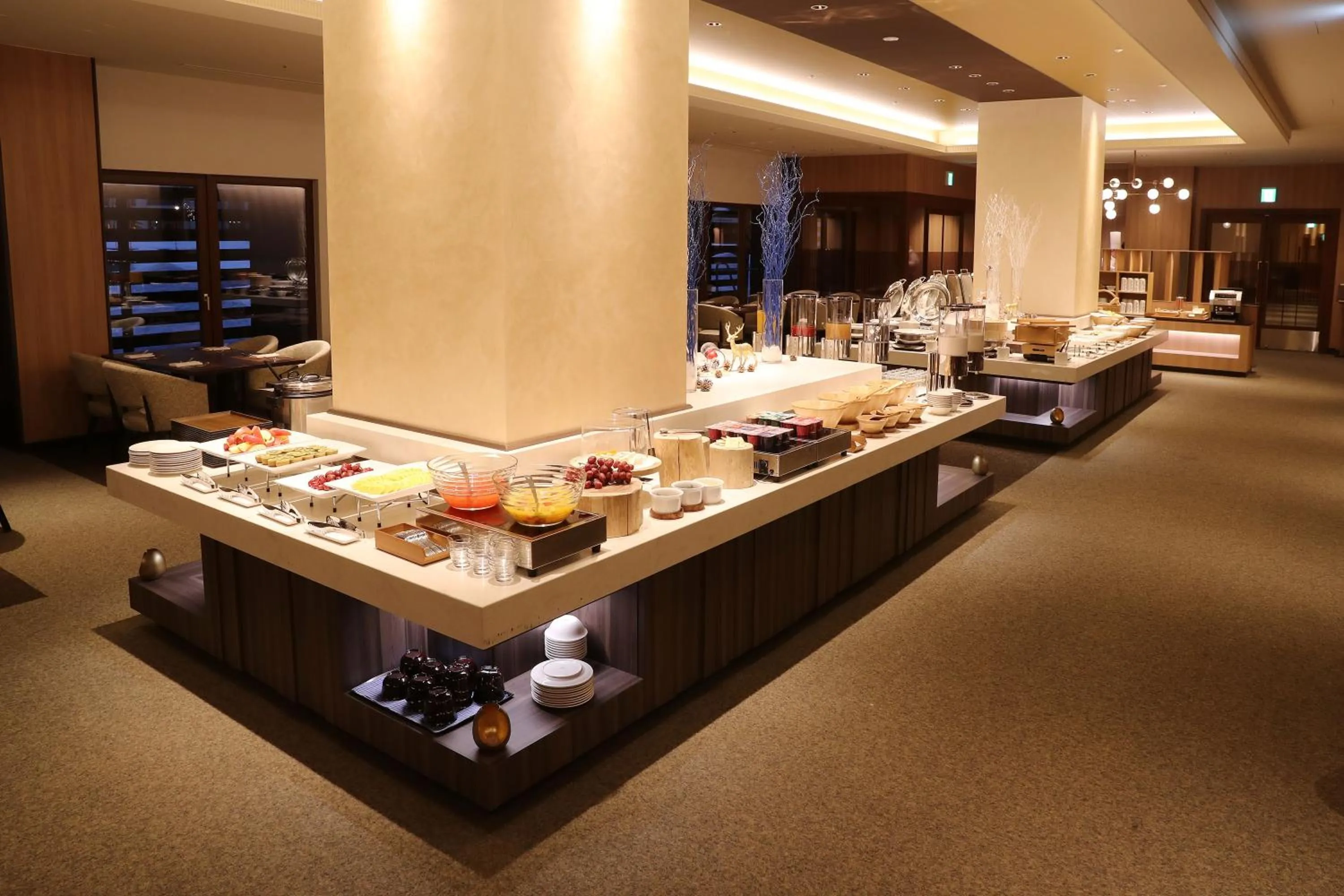 Restaurant/places to eat in Lotte Arai Resort