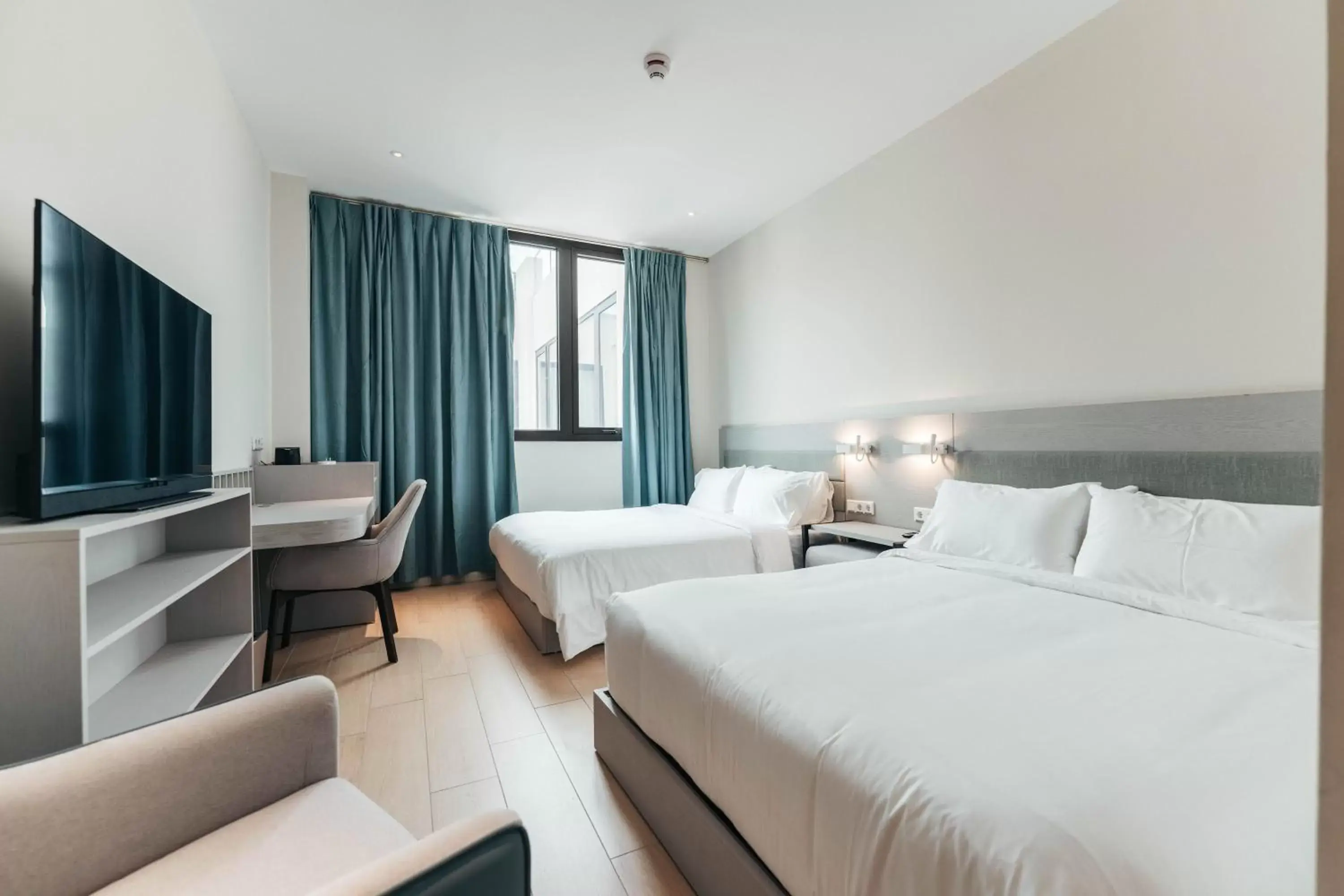 Superior 2 Queen Room in Elements Hotel & Shops Curaçao Superior 2 Queen Room in Elements Hotel & Shops Curaçao