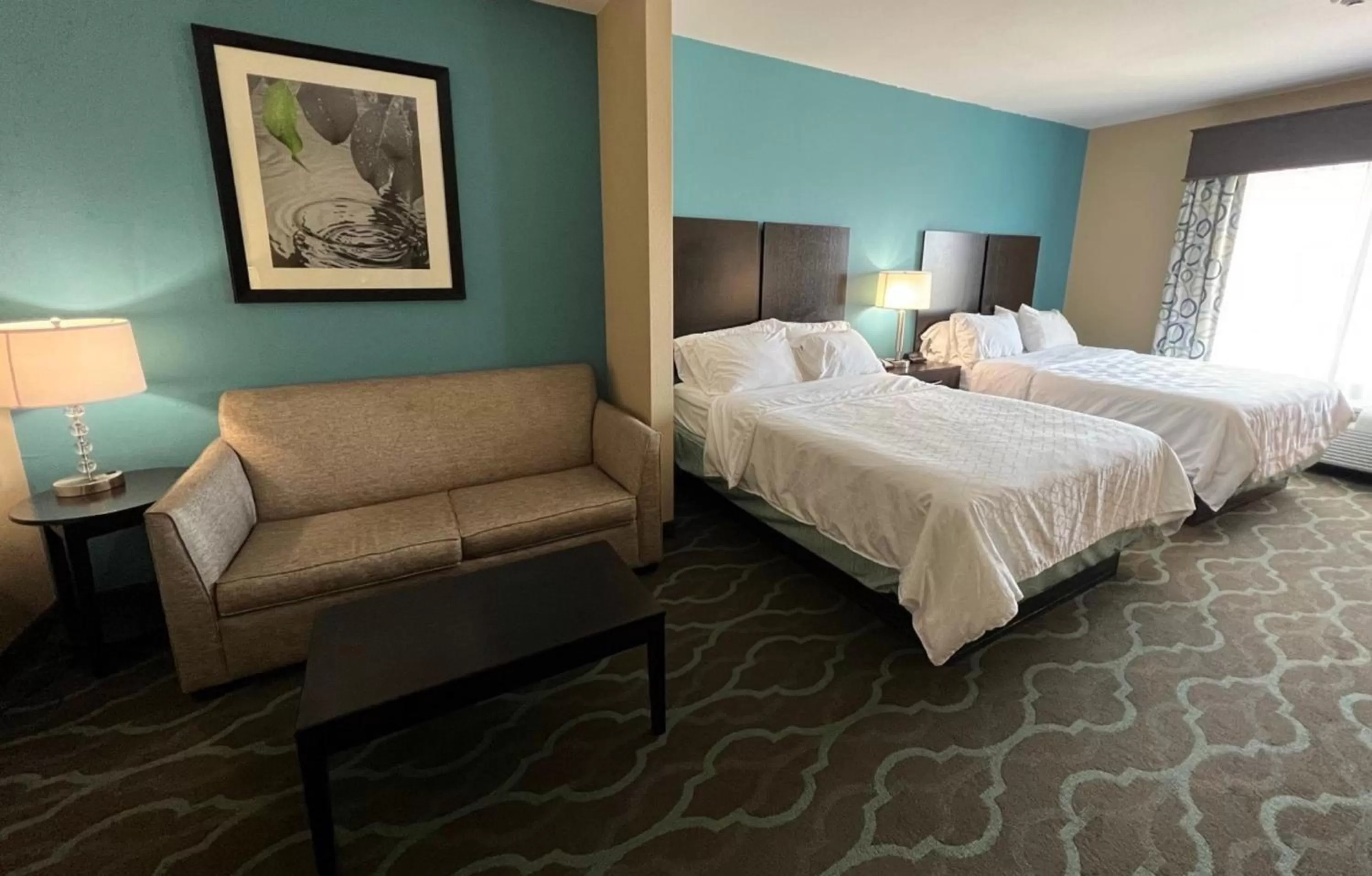 Bed in Holiday Inn Express Hotels & Suites Cuero by IHG
