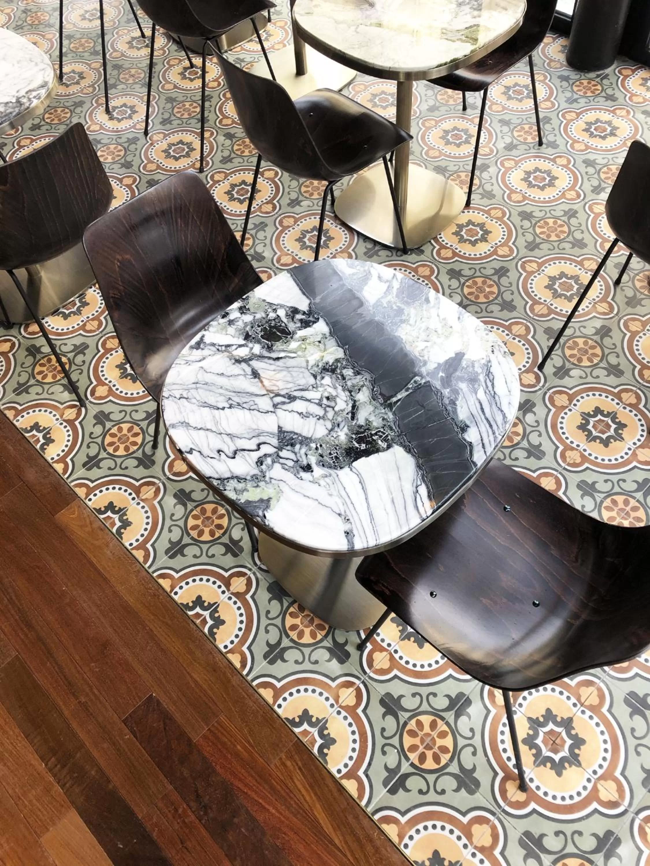 Breakfast in New Hotel Le Quai - Vieux Port