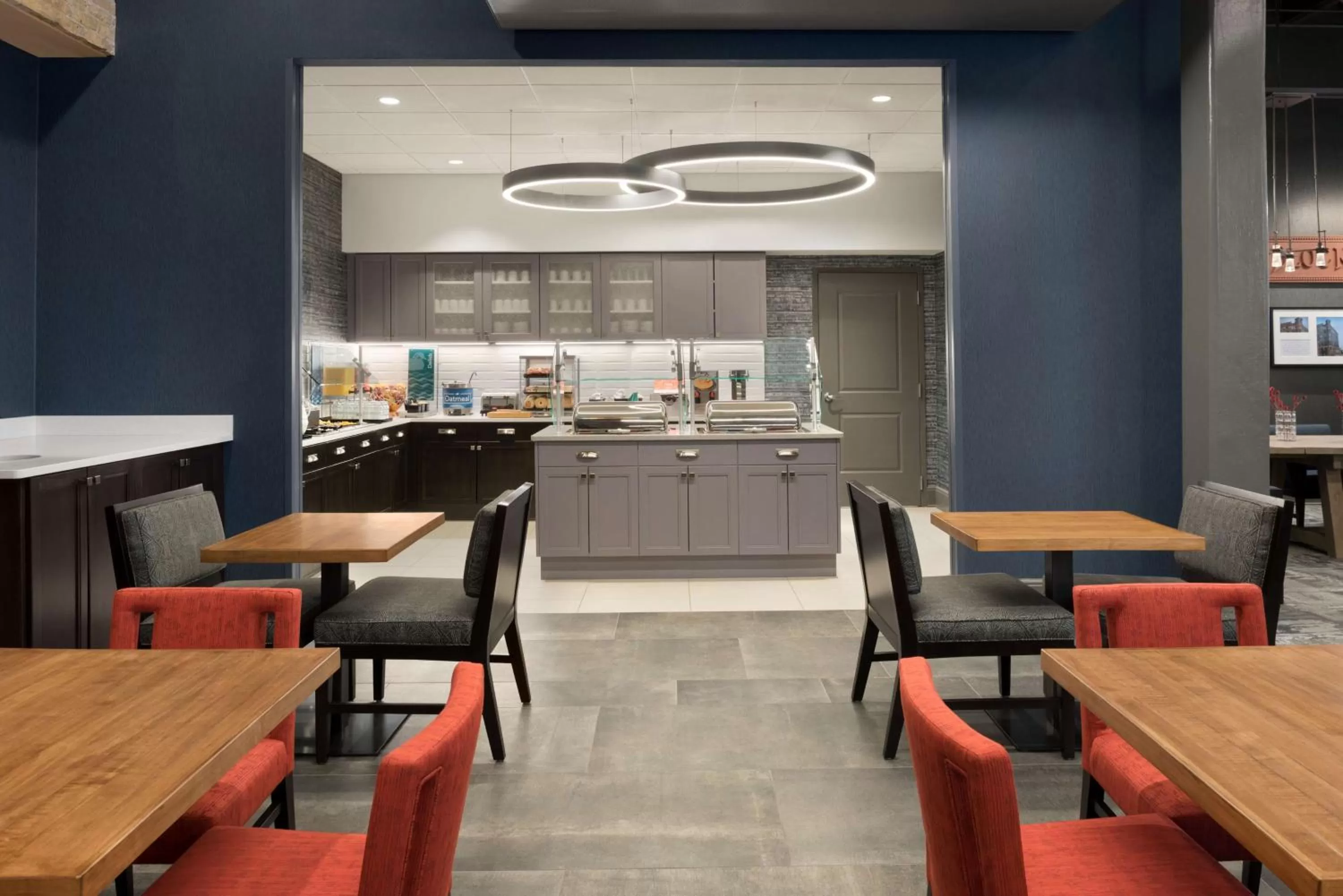 Restaurant/places to eat in Homewood Suites By Hilton Milwaukee Downtown
