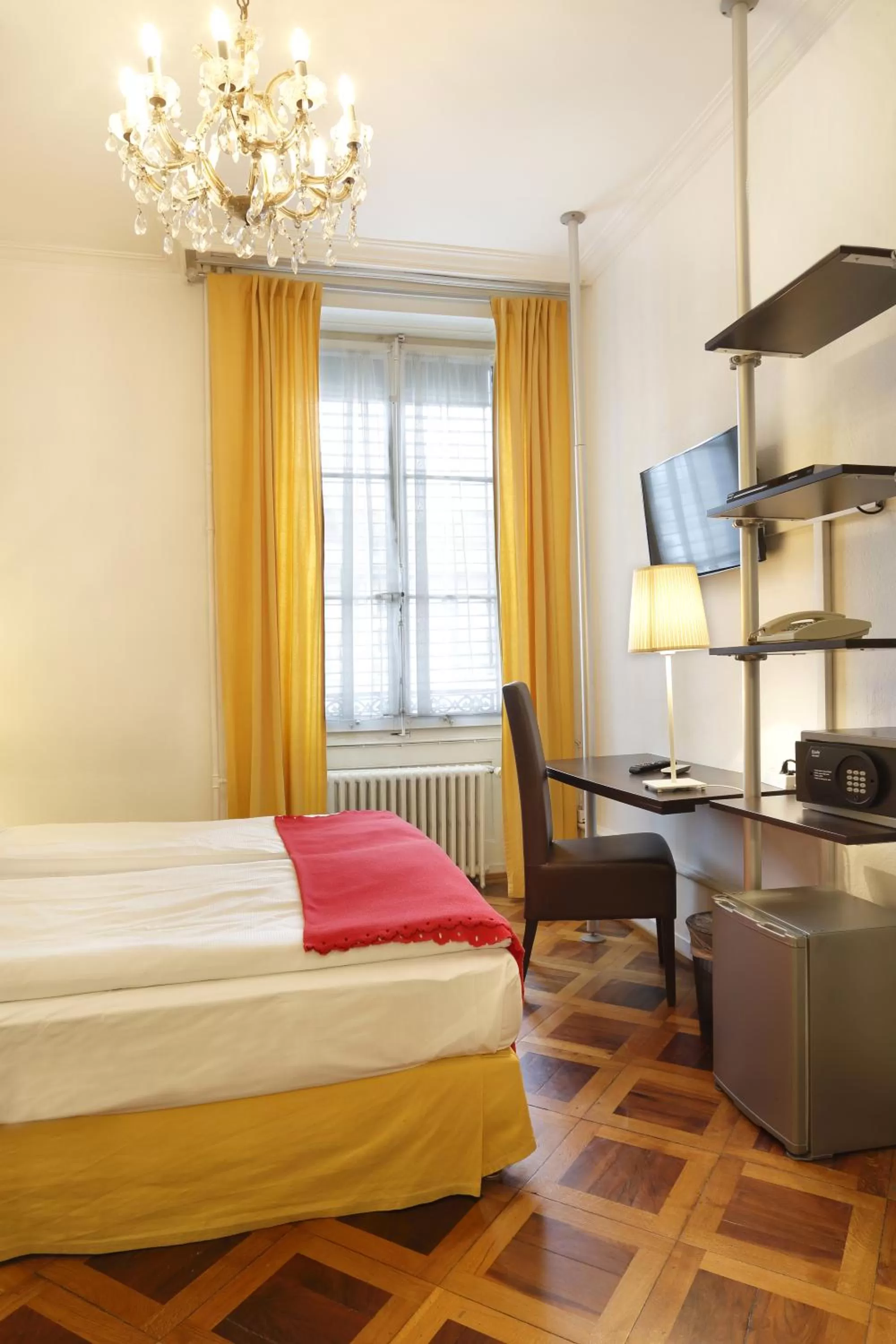 Standard Twin Room in Hotel Tor