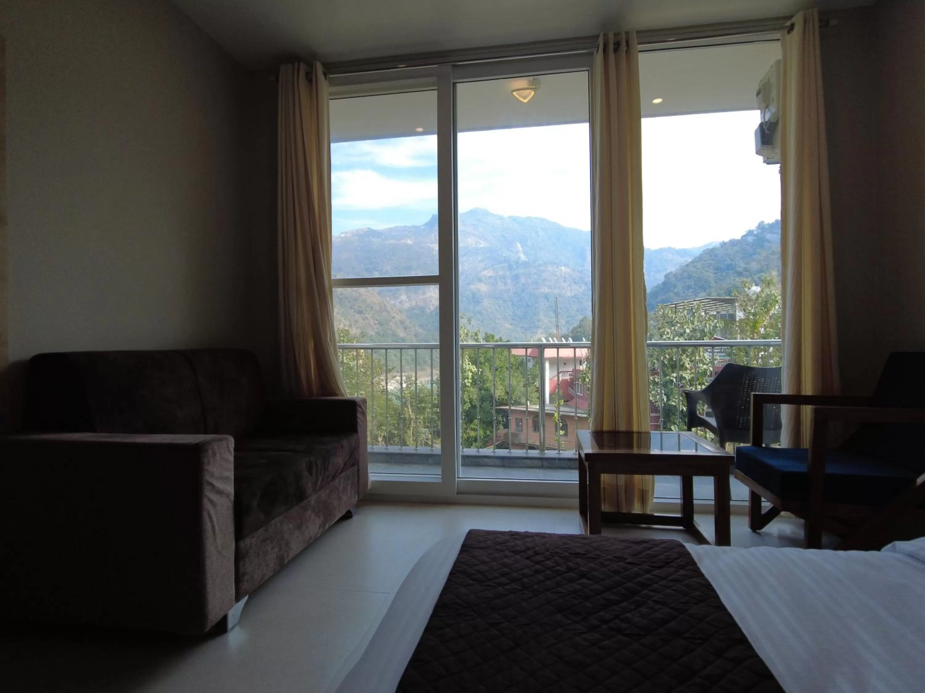 Seating area, Mountain View in Punyah Residency Rishikesh
