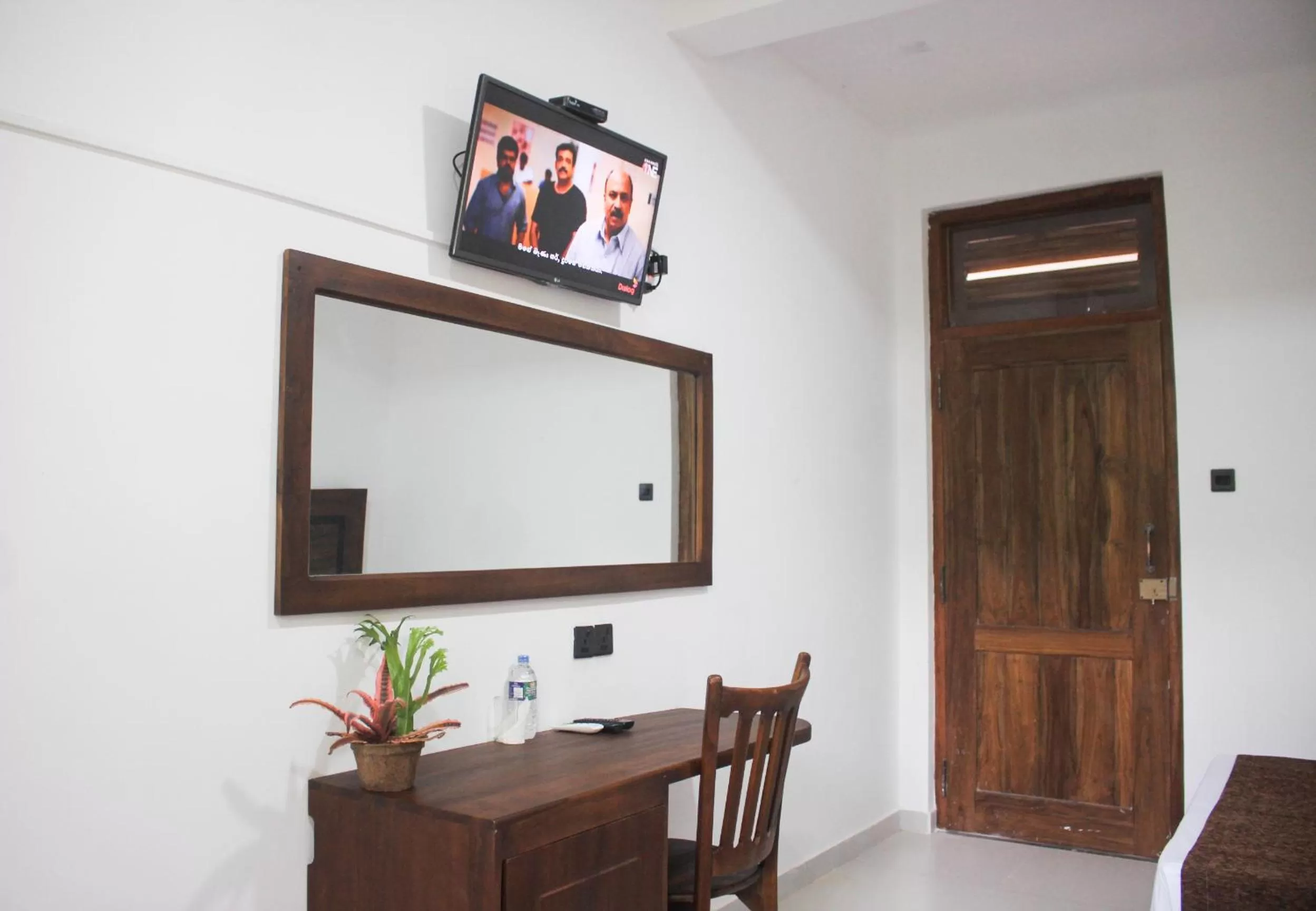 TV and multimedia, TV/Entertainment Center in Divine Villa