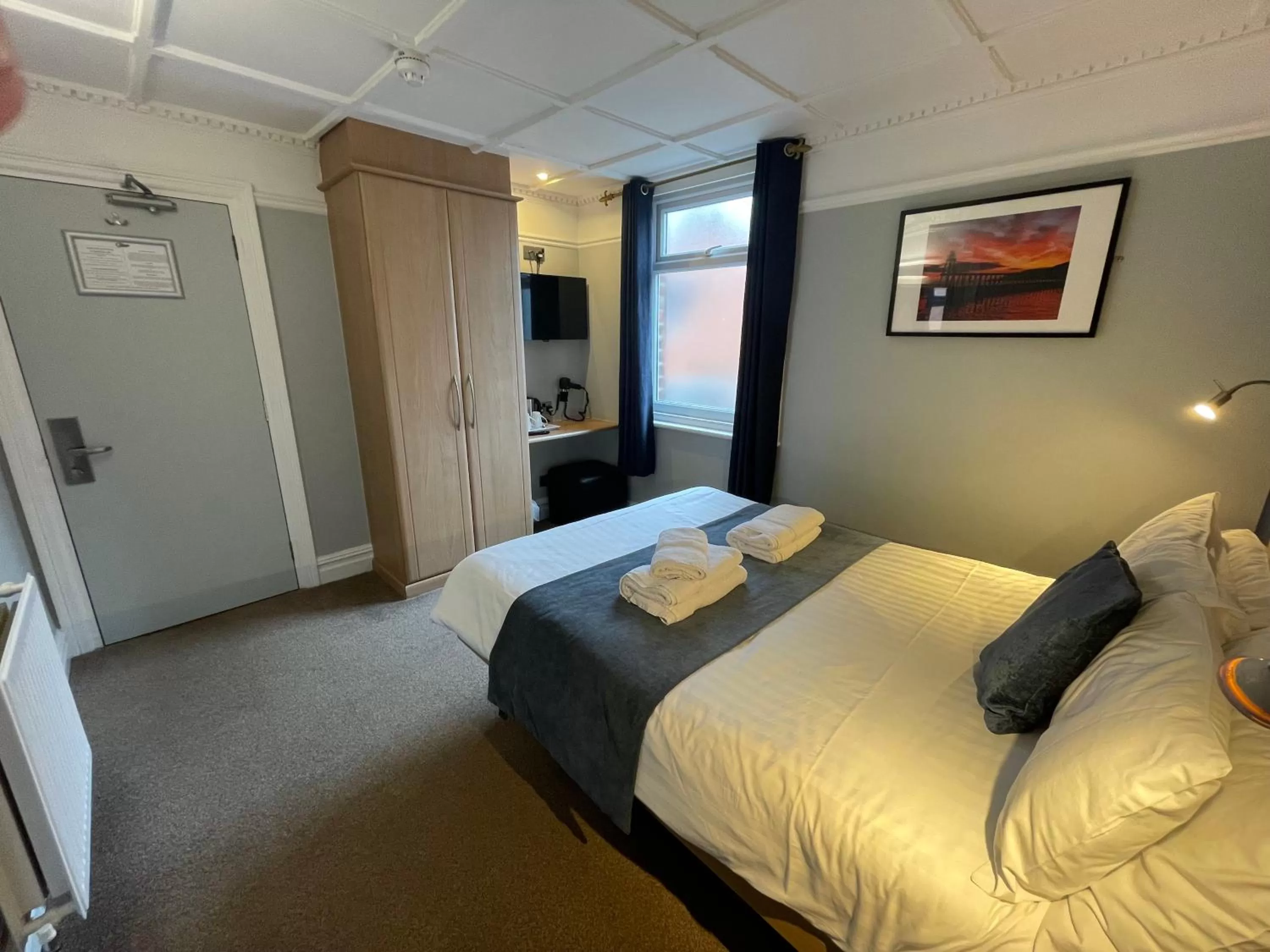 Bedroom, Bed in The George Hotel