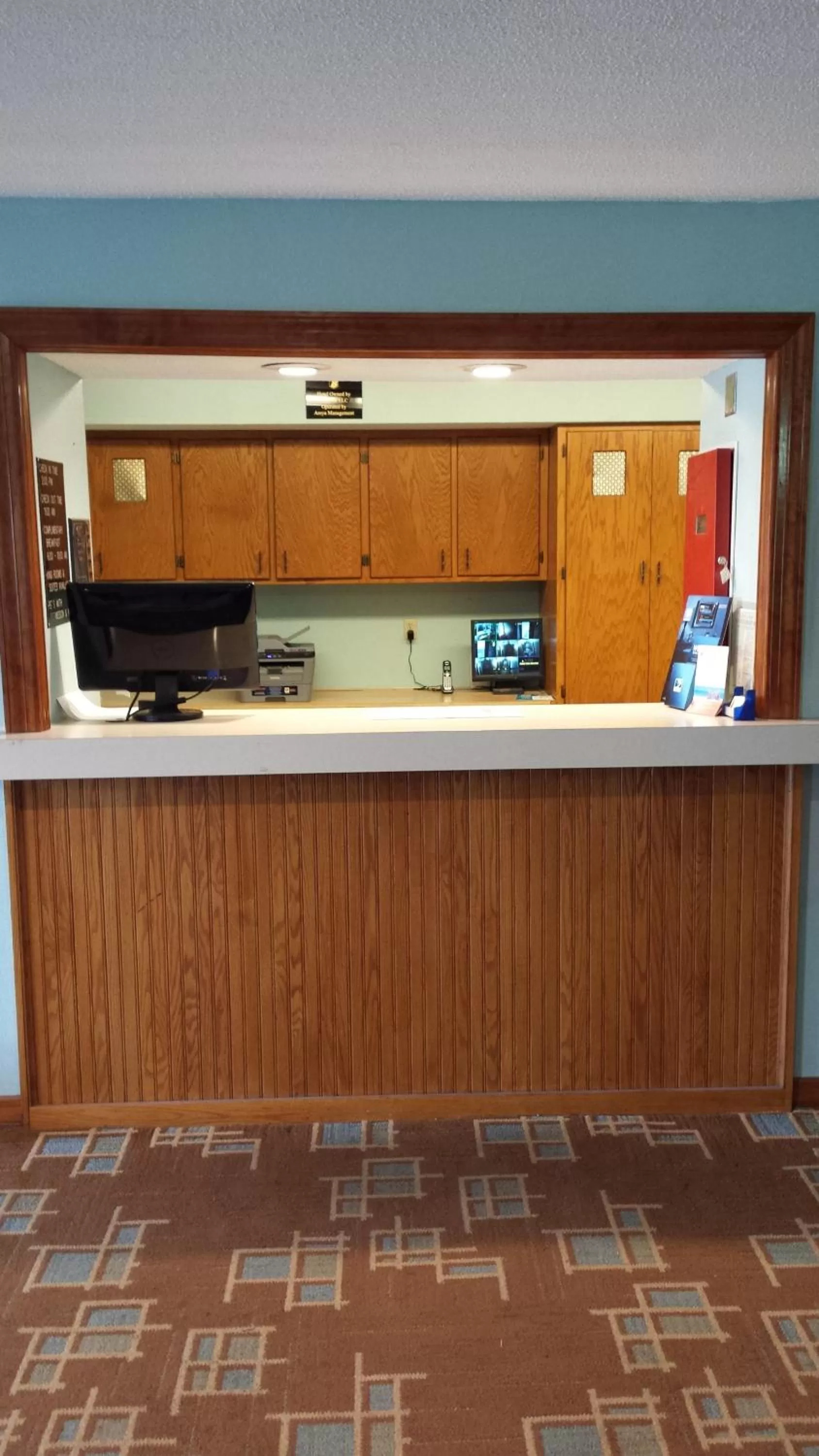 Lobby or reception, Lobby/Reception in Super 8 by Wyndham Carlisle-South