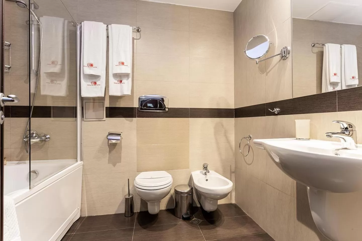 Toilet in Sofia Palace Hotel by HMG