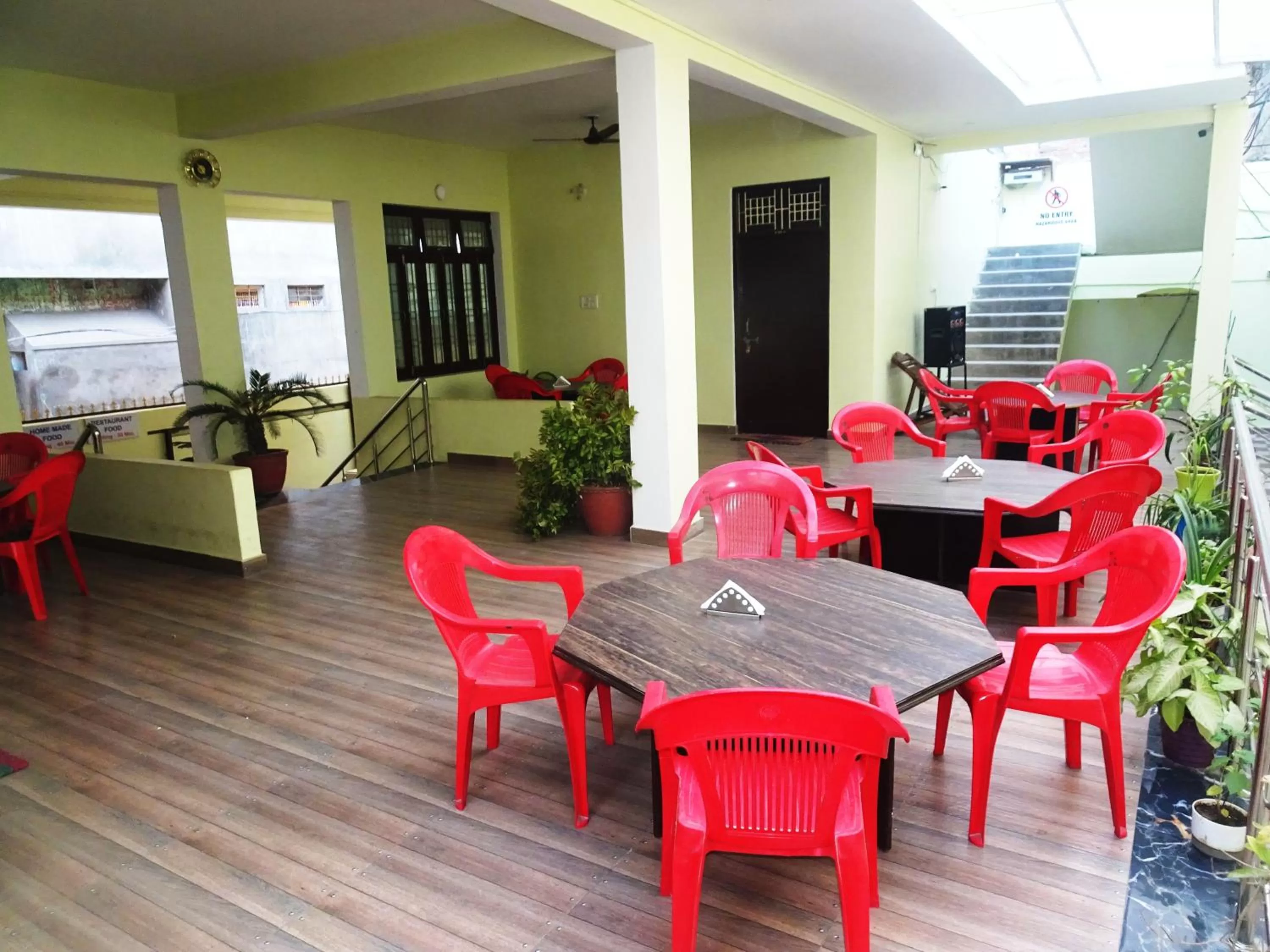 Seating area in Foreigners Inn