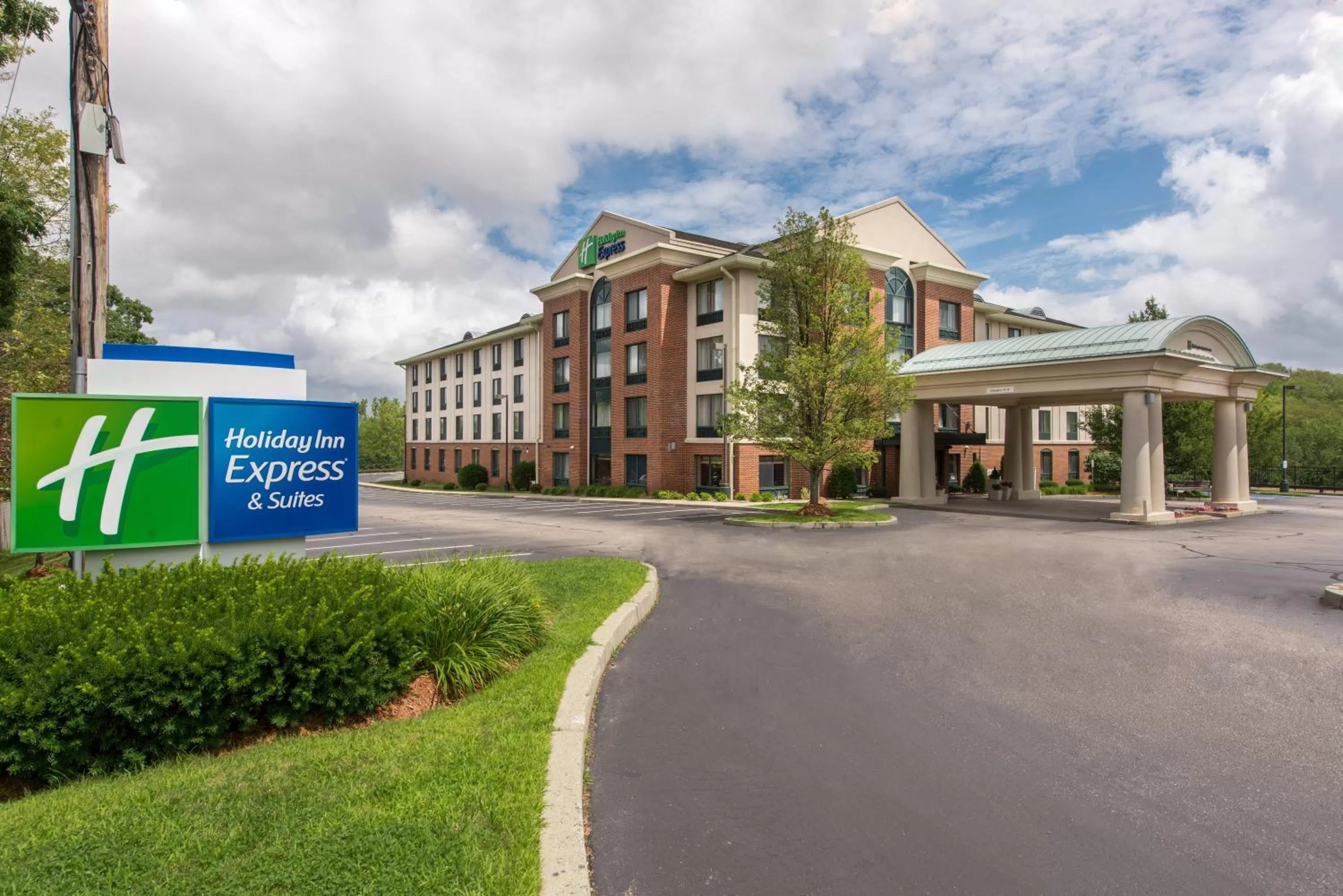 Property building in Holiday Inn Express Hotel & Suites Auburn by IHG