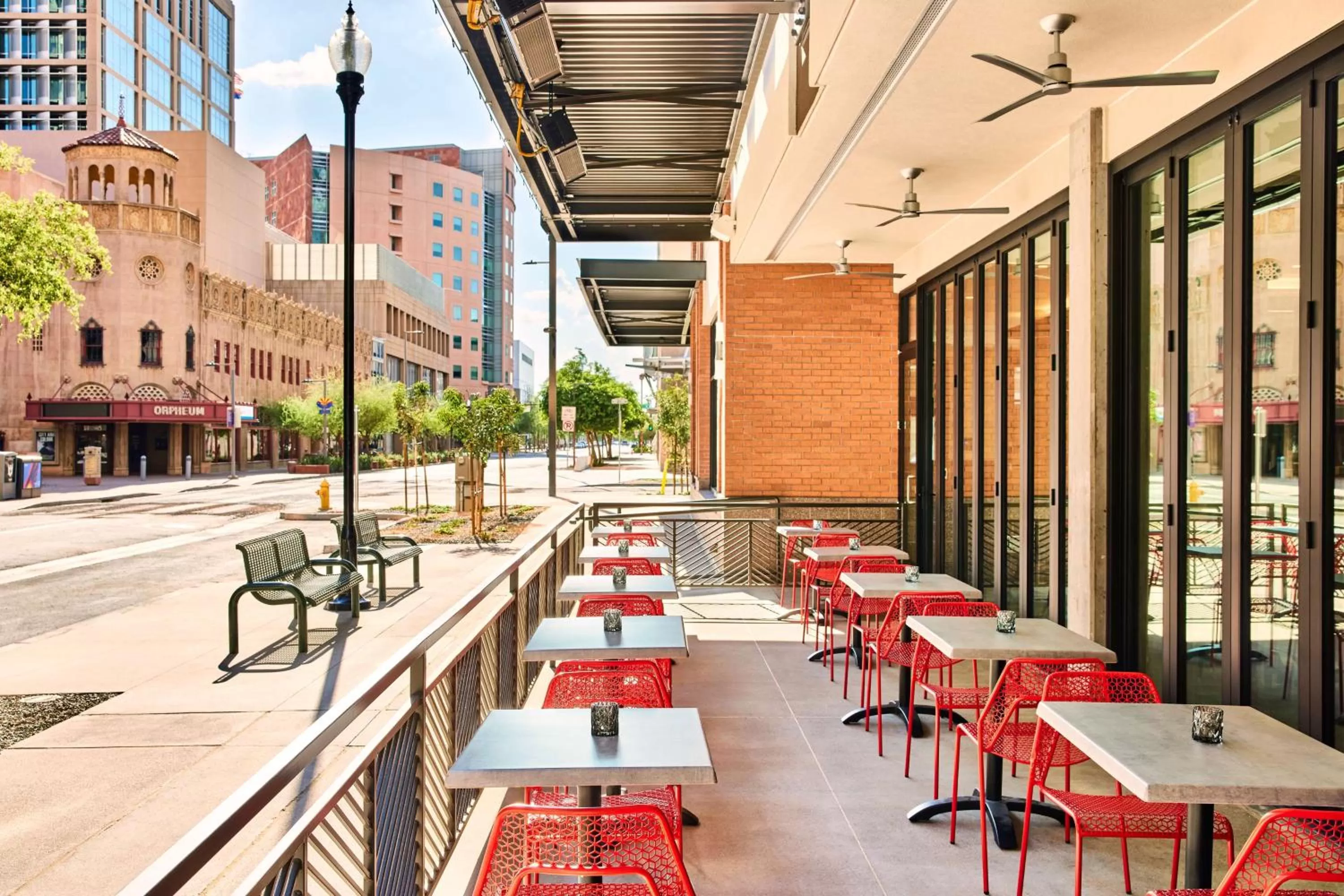 Patio in Hyatt Place Phoenix/Downtown