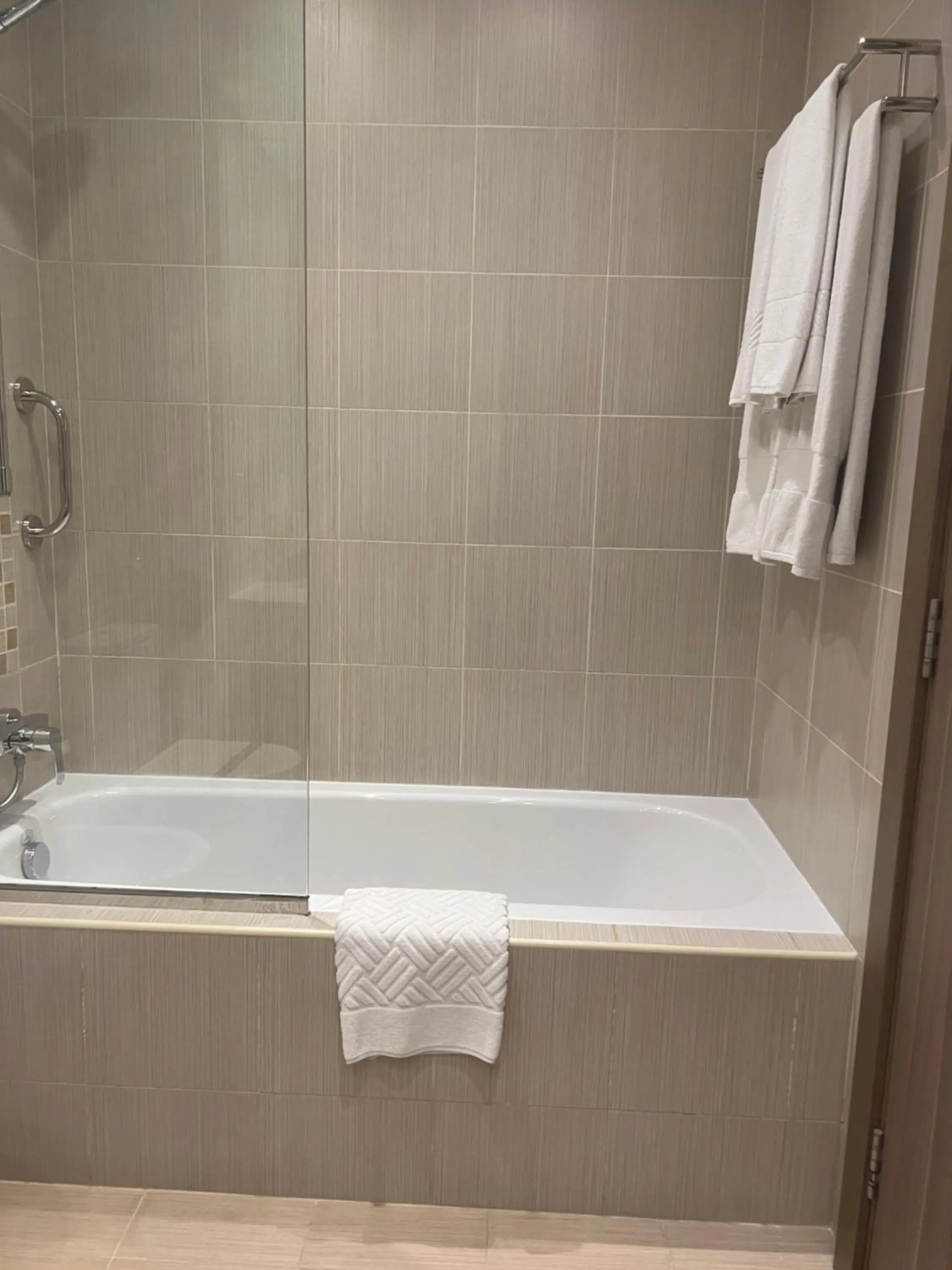 Bathroom in MENA Plaza Hotel Albarsha At The Mall