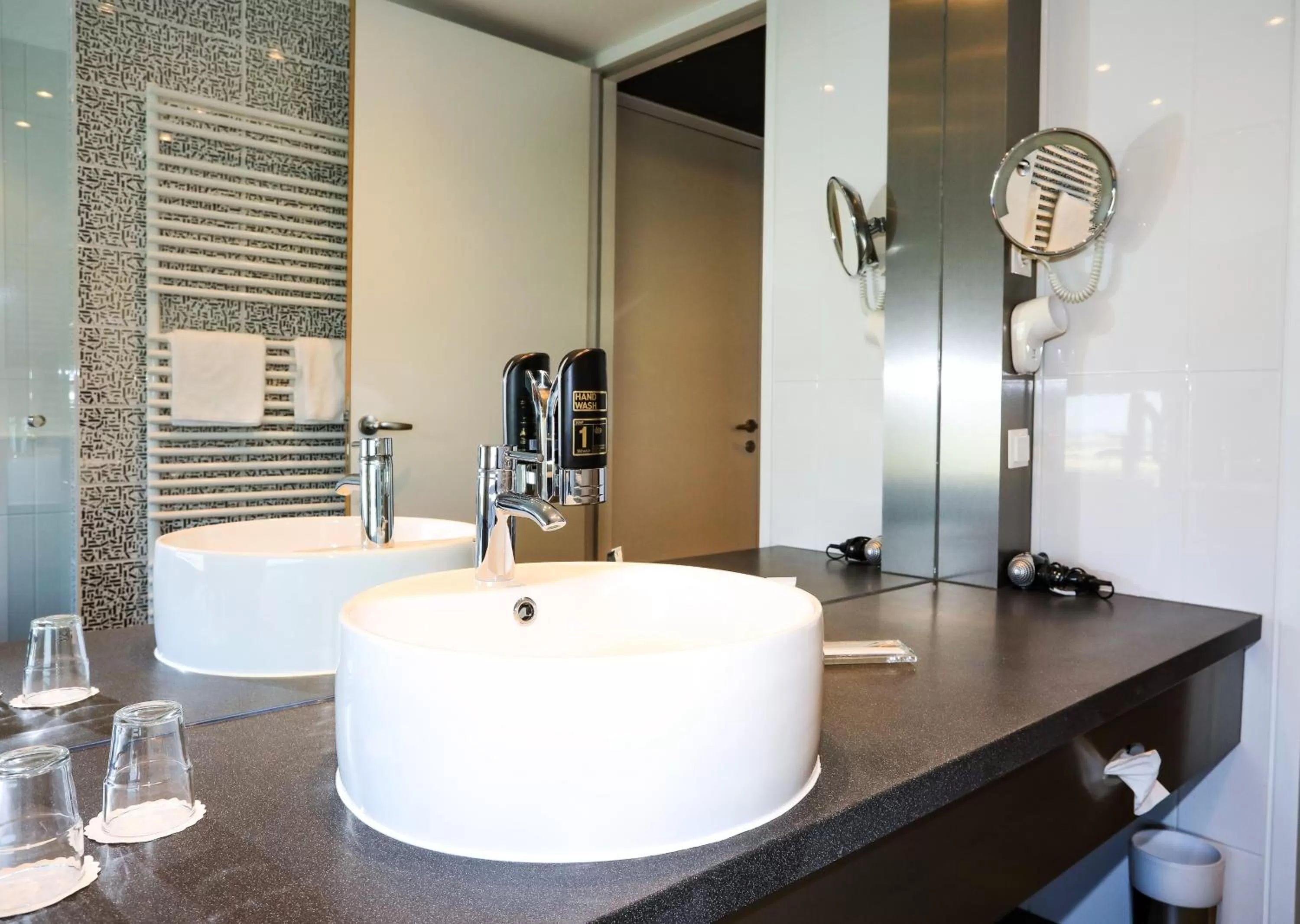 Bathroom in Pannonia Tower