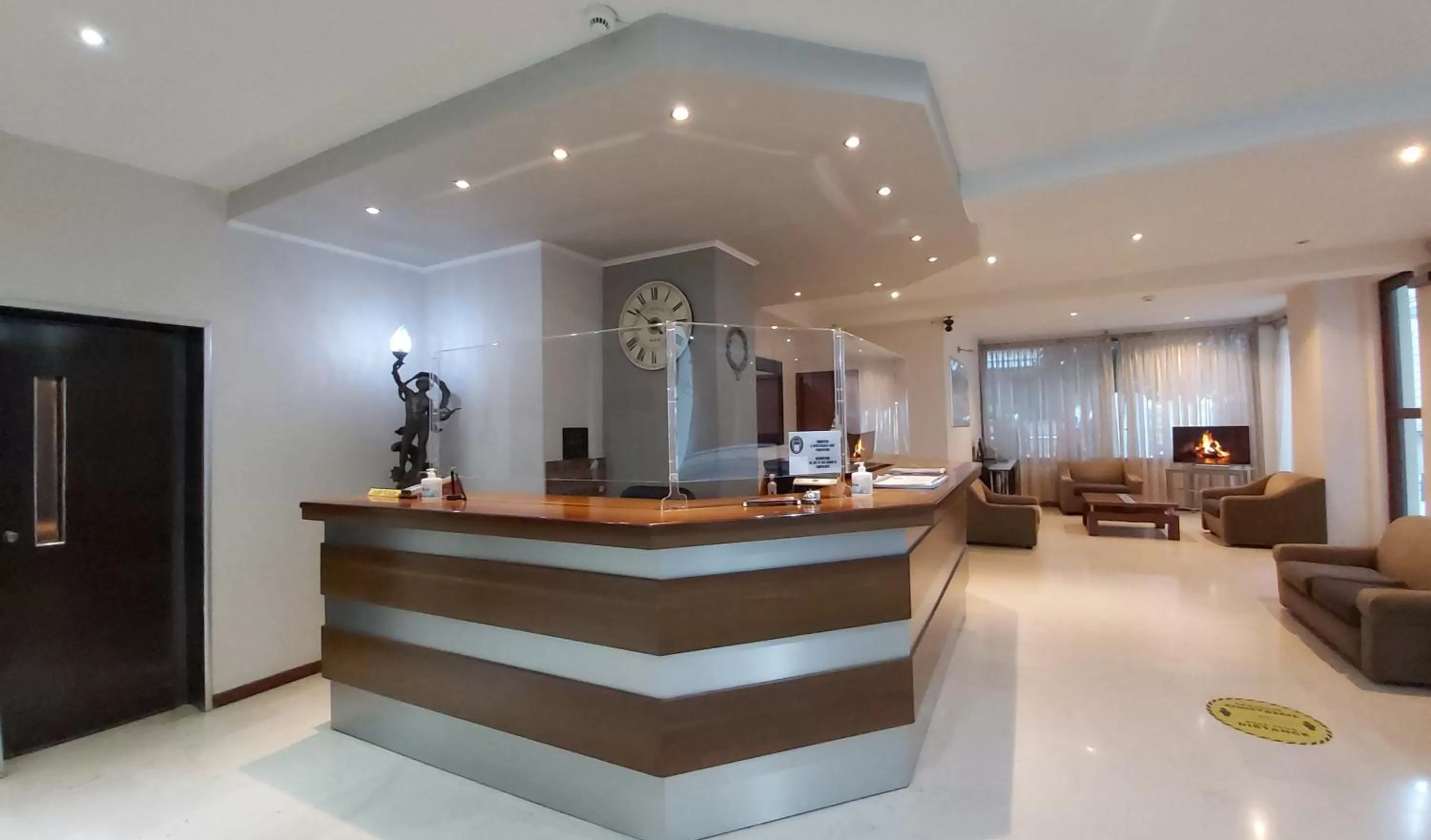 Lobby or reception in Omiros Hotel