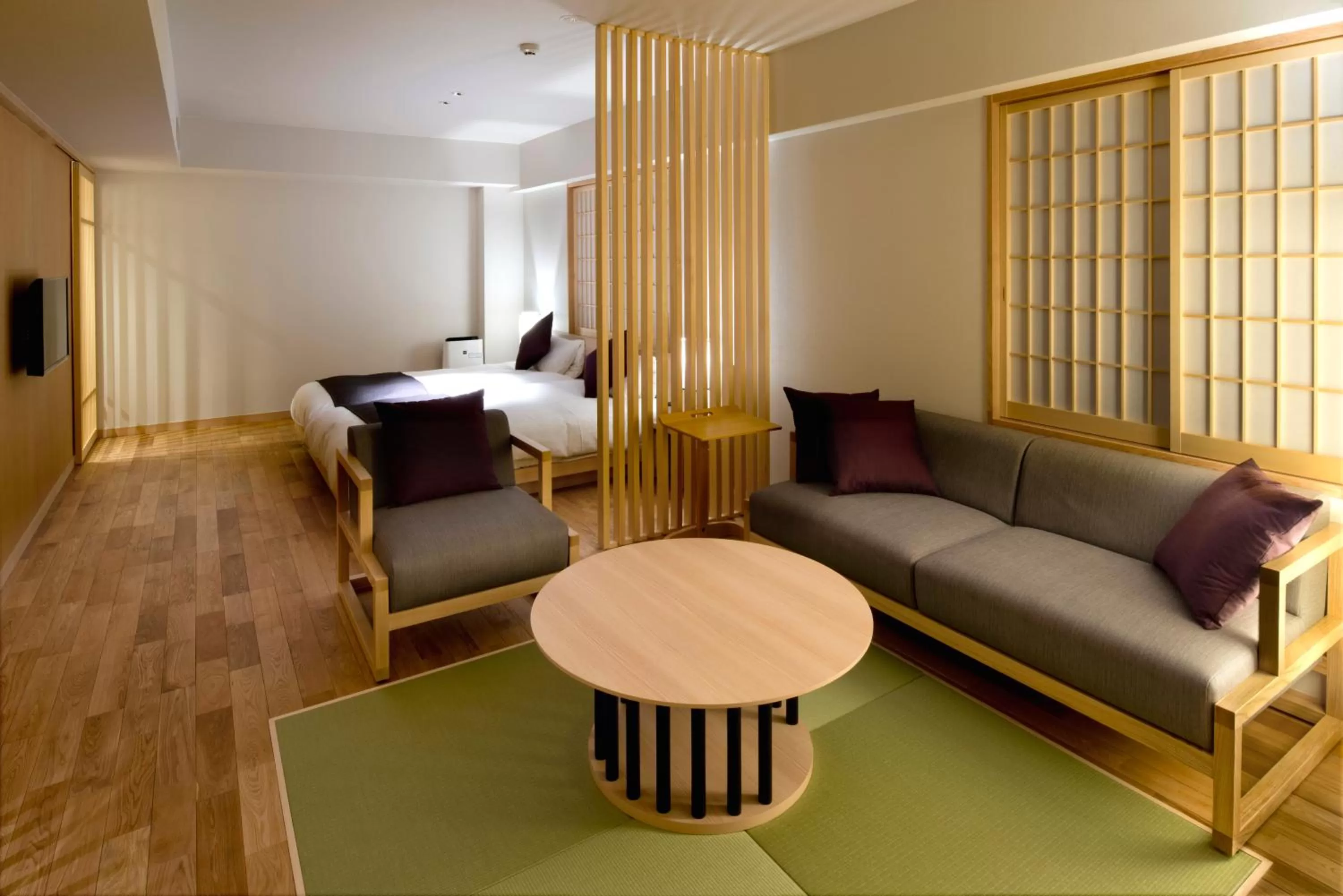 Photo of the whole room, Bed in Takamatsu Kokusai Hotel