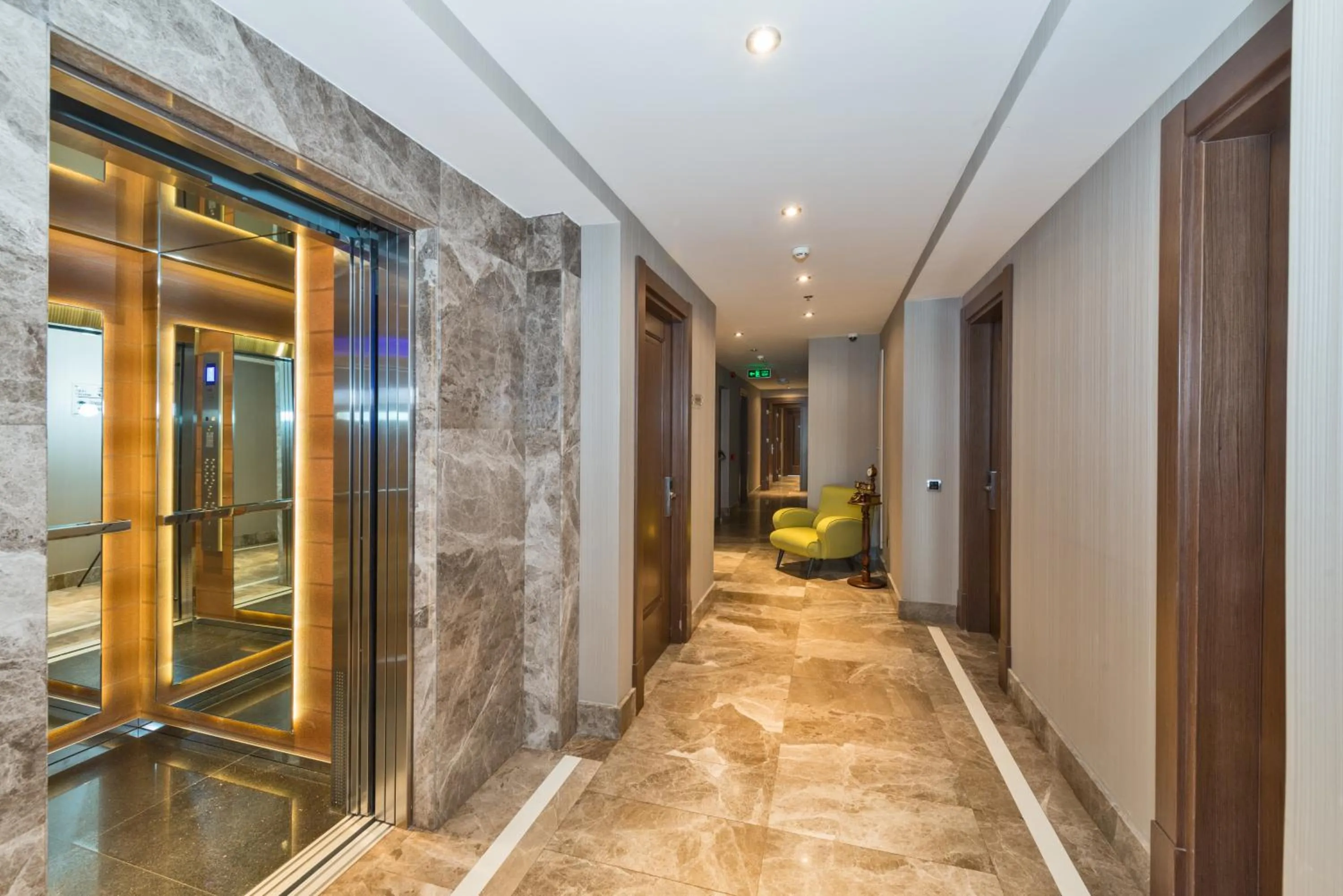 Lobby or reception in Istanbul Dora Hotel