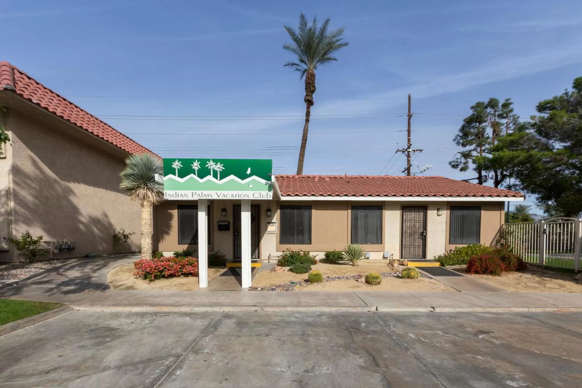 Property building in Indian Palms Vacation Club