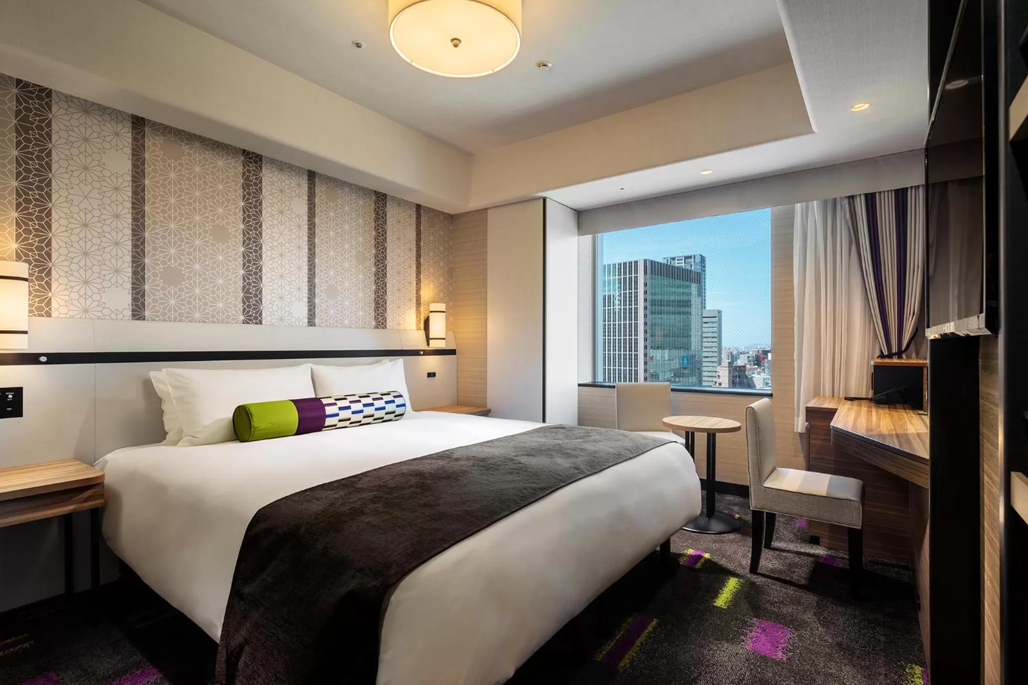 Photo of the whole room, Bed in Hotel Monterey Le Frere Osaka