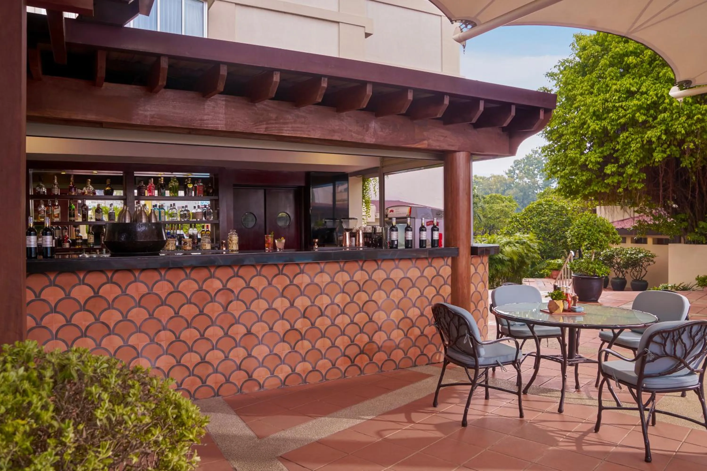 Food and drinks in New World Saigon Hotel