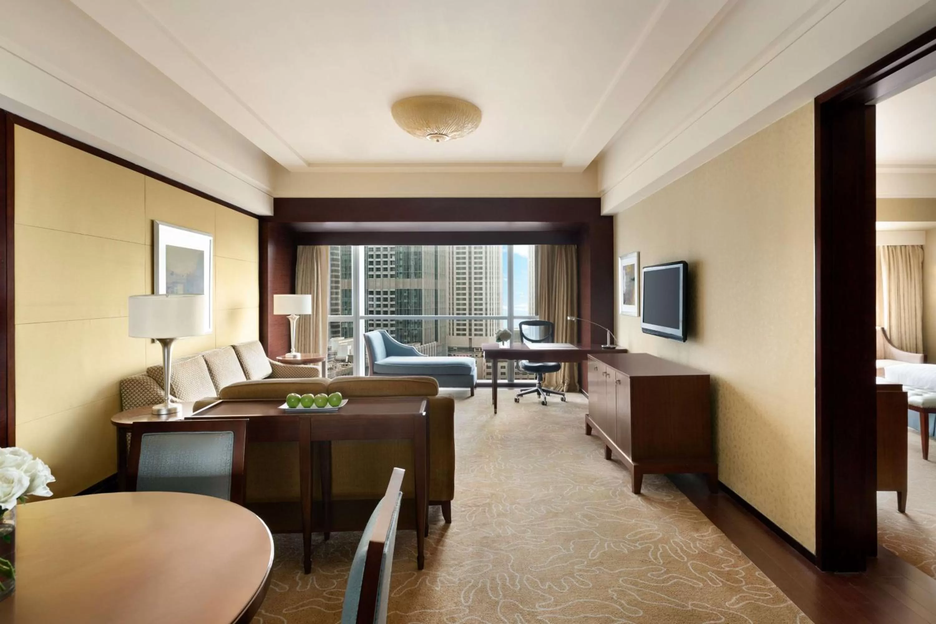 Photo of the whole room in Shangri-La Qingdao