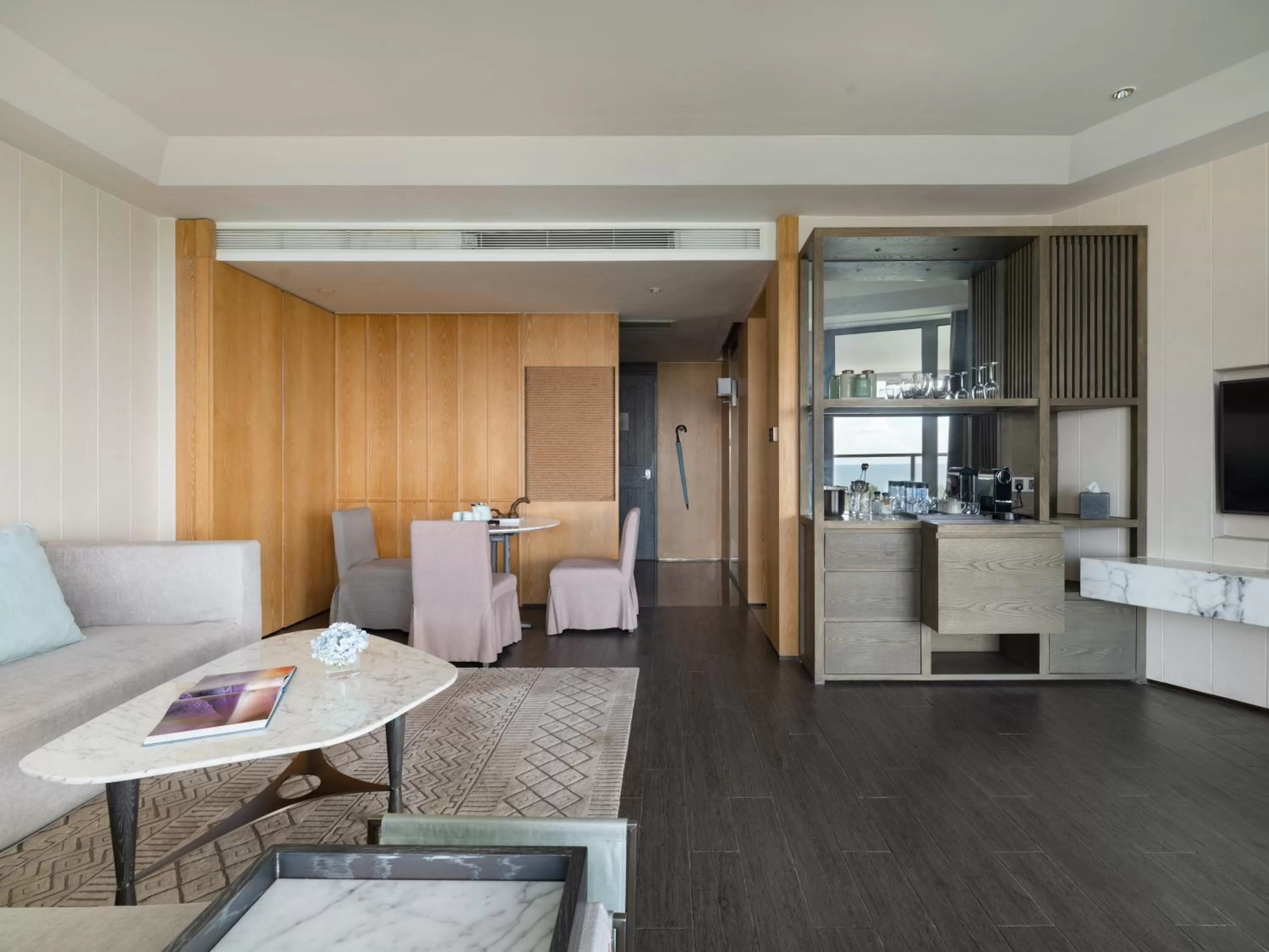 Living room in Rosewood Sanya