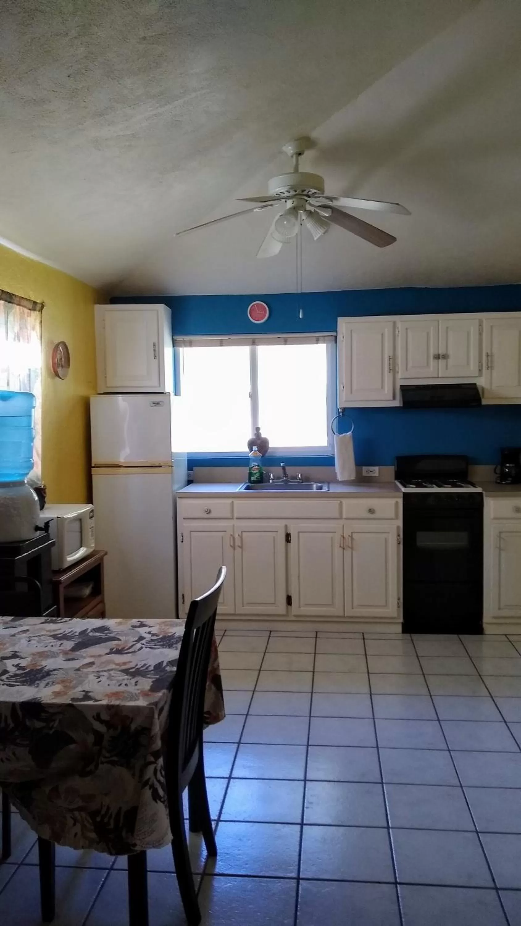 Kitchen or kitchenette in Coco Cabanas Loreto