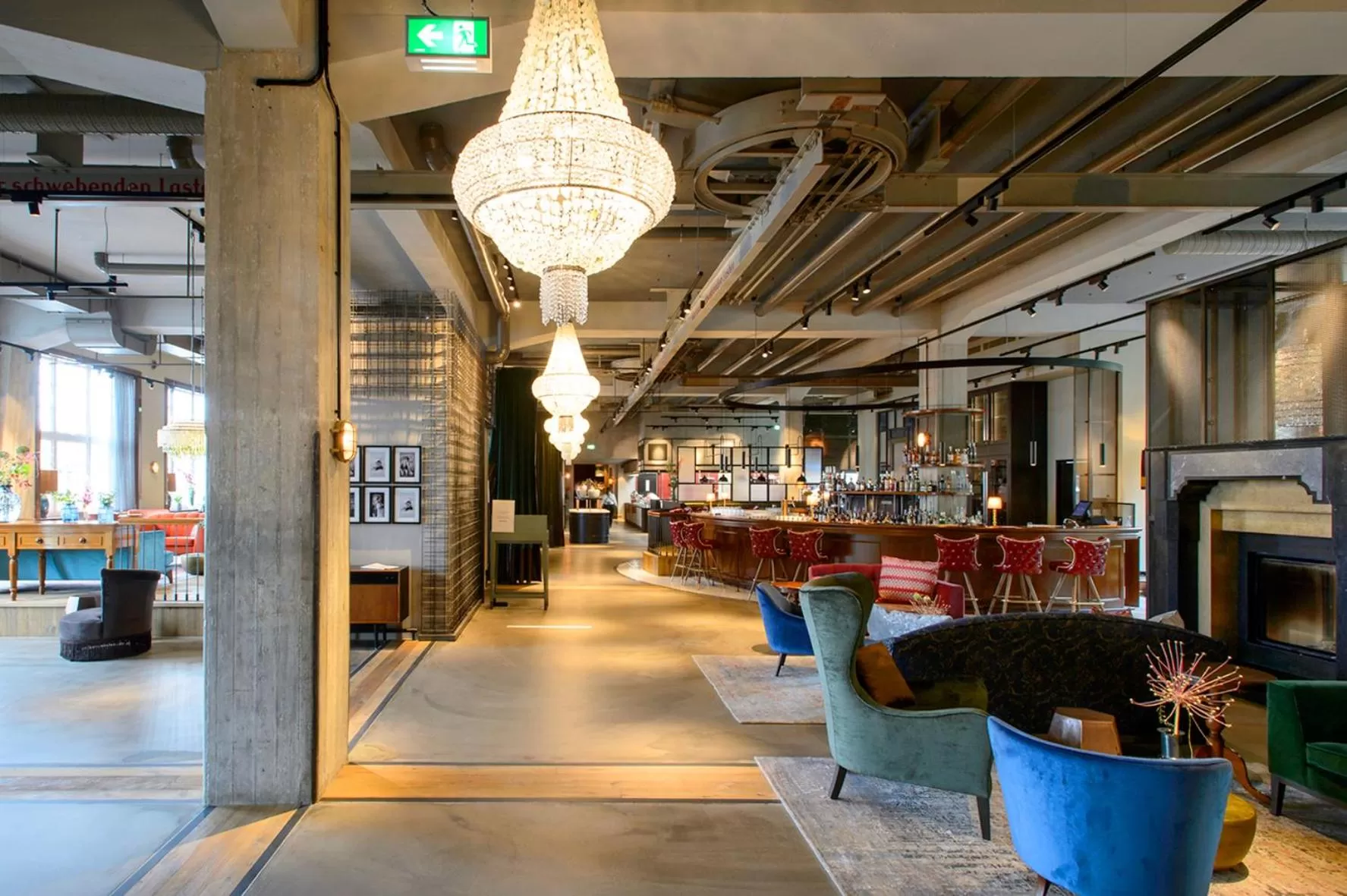 Lounge or bar in Das James