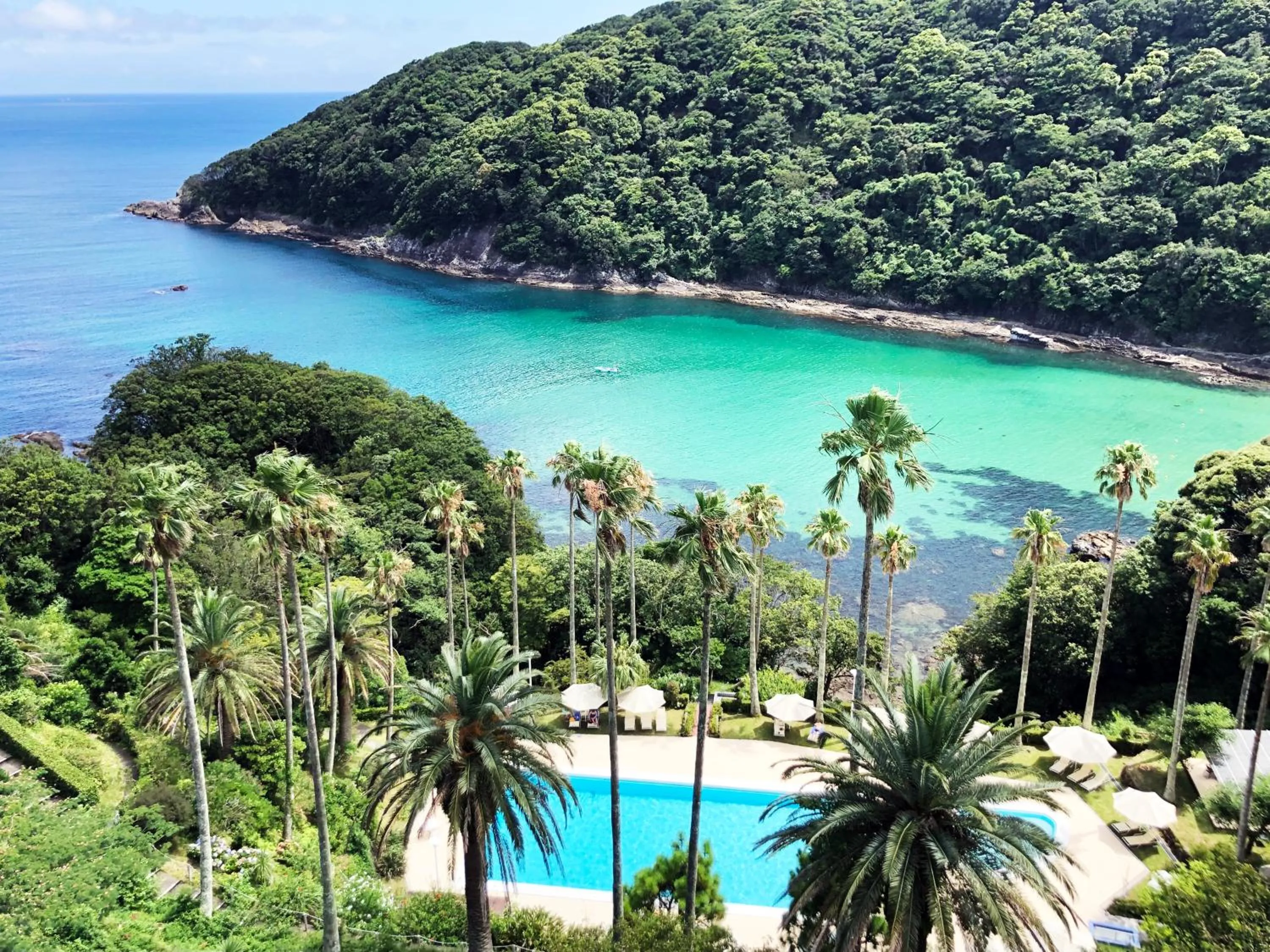 Swimming pool in Shimoda Tokyu Hotel