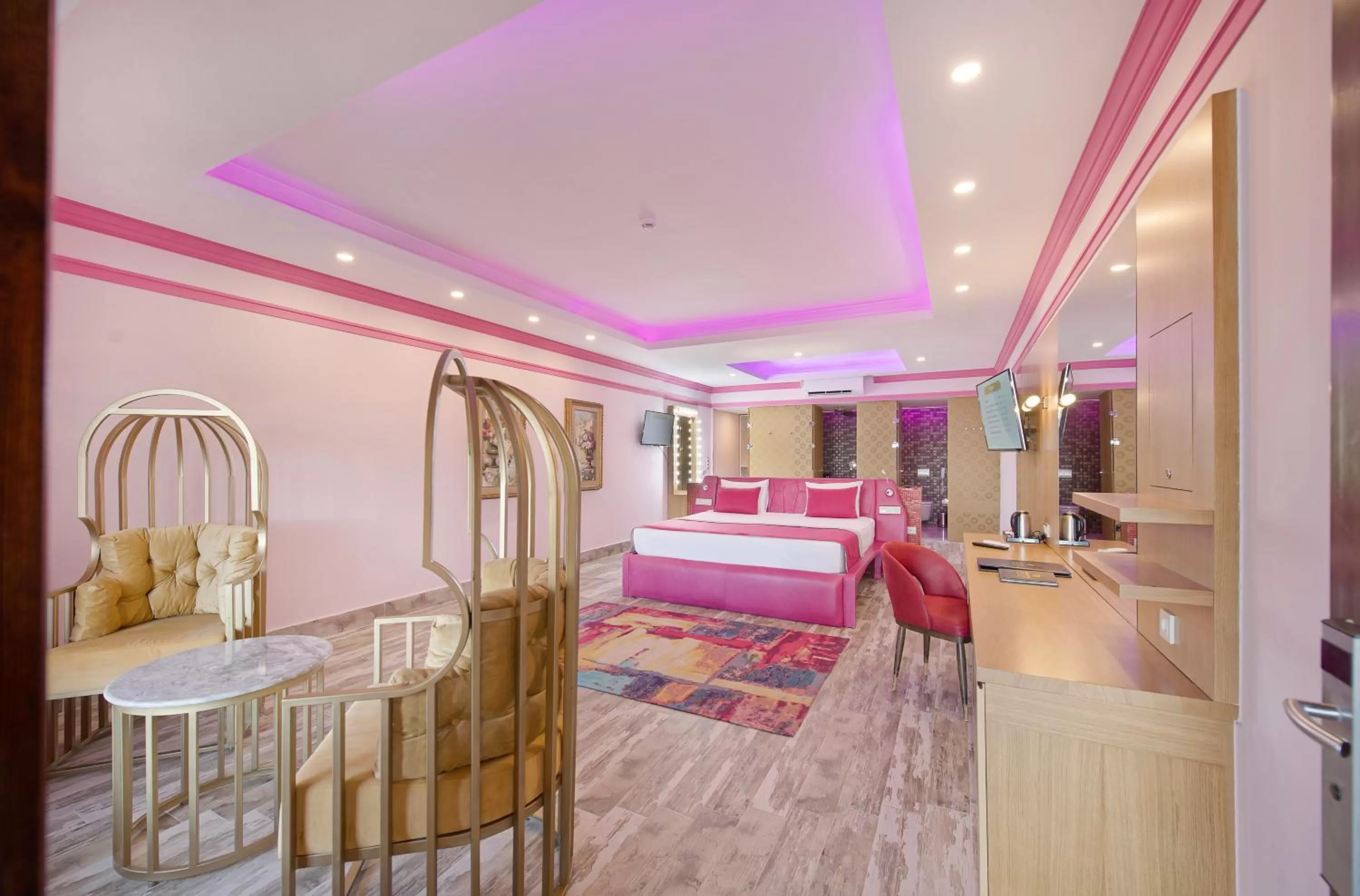 Bed in Kamelya Selin Hotel Luxury Resort & SPA