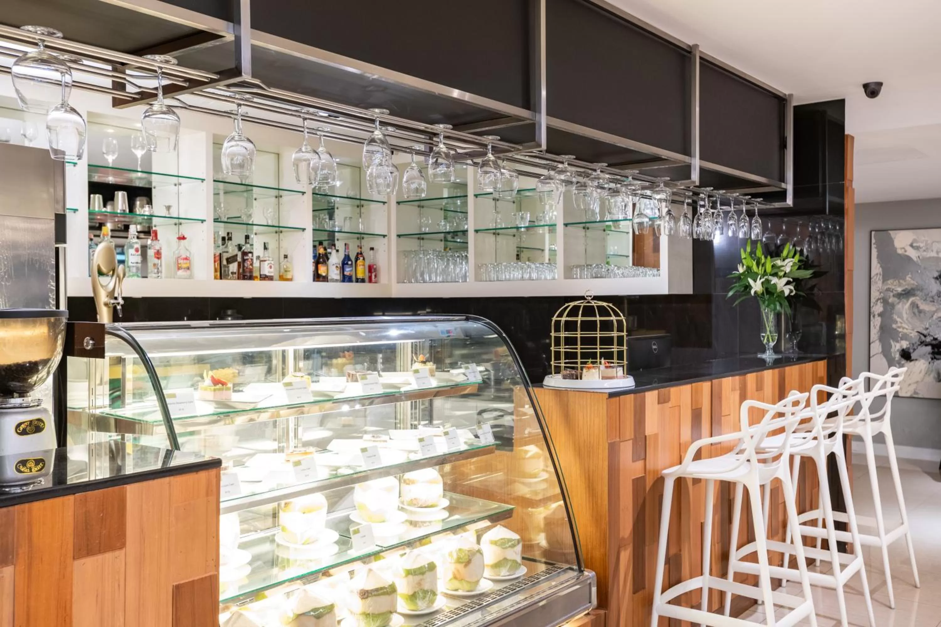 Lounge or bar in S Ratchada Leisure Hotel