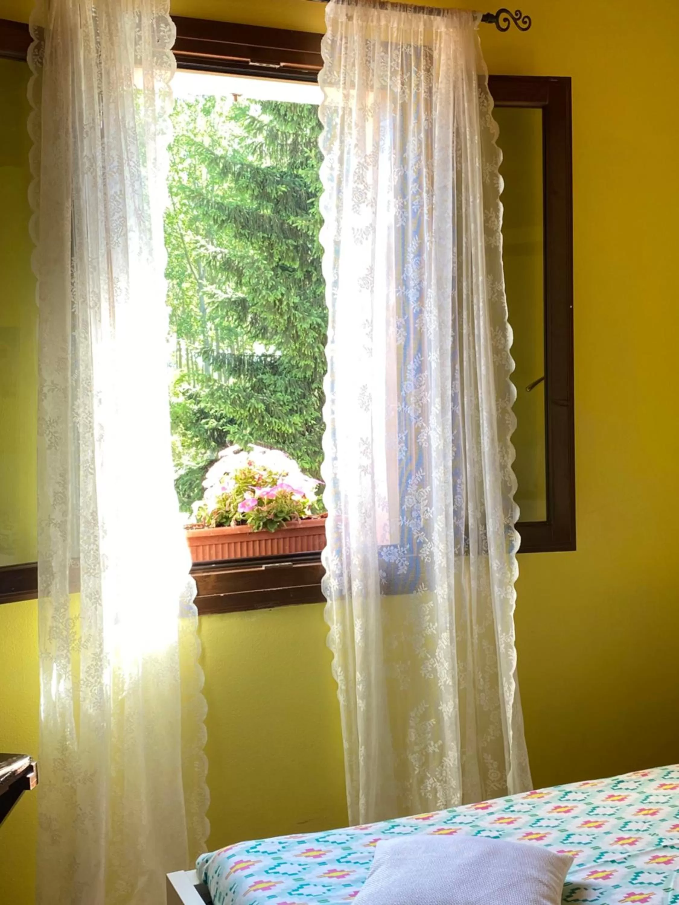 Bed in B&B Happiness in the Country