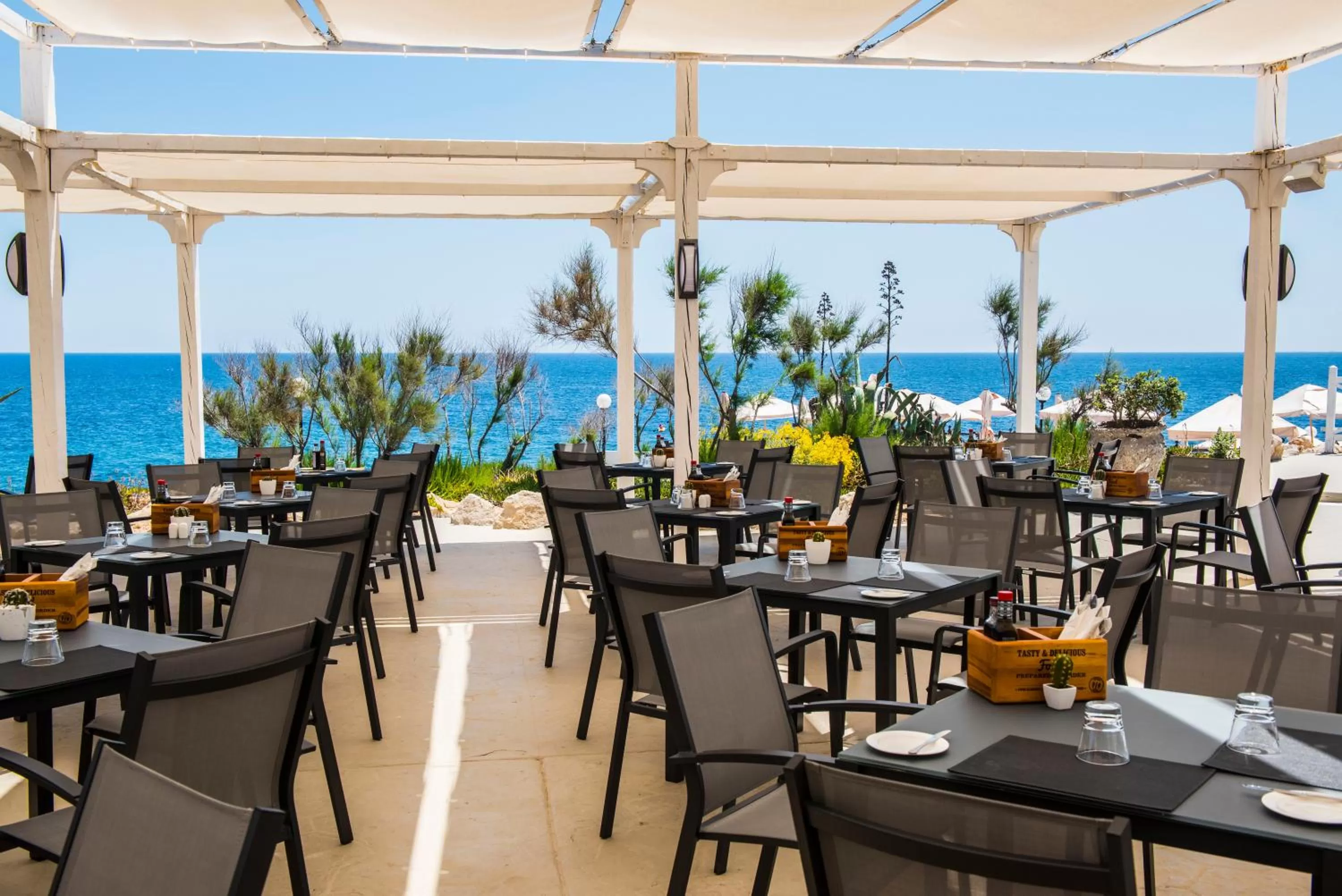 Restaurant/places to eat in Radisson Blu Resort, Malta St. Julian's