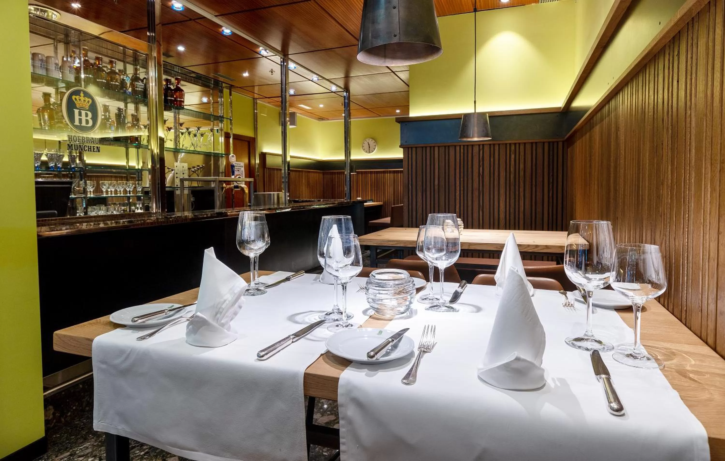 Restaurant/places to eat in Hotel Linde - 24h Self Check-in