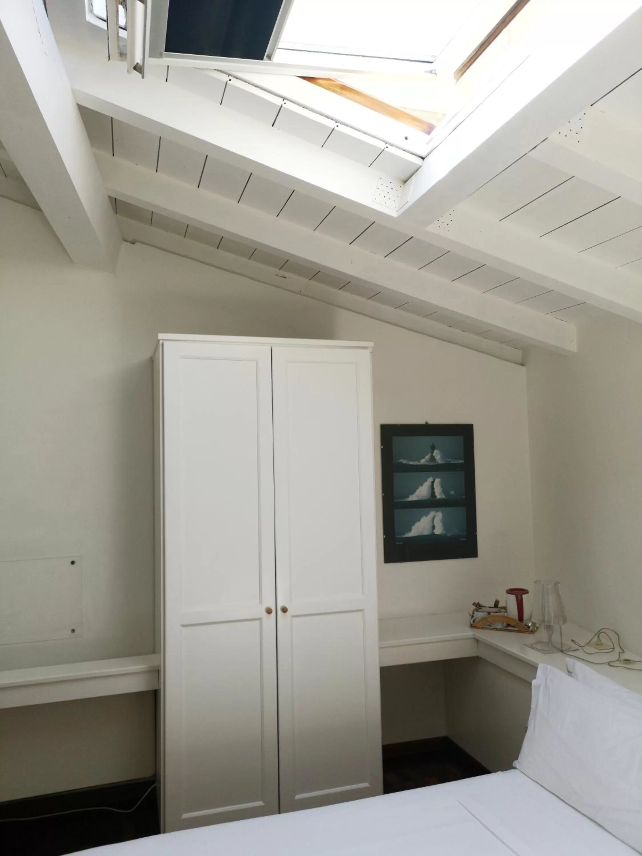 Photo of the whole room, Bed in L'Approdo delle Sirene