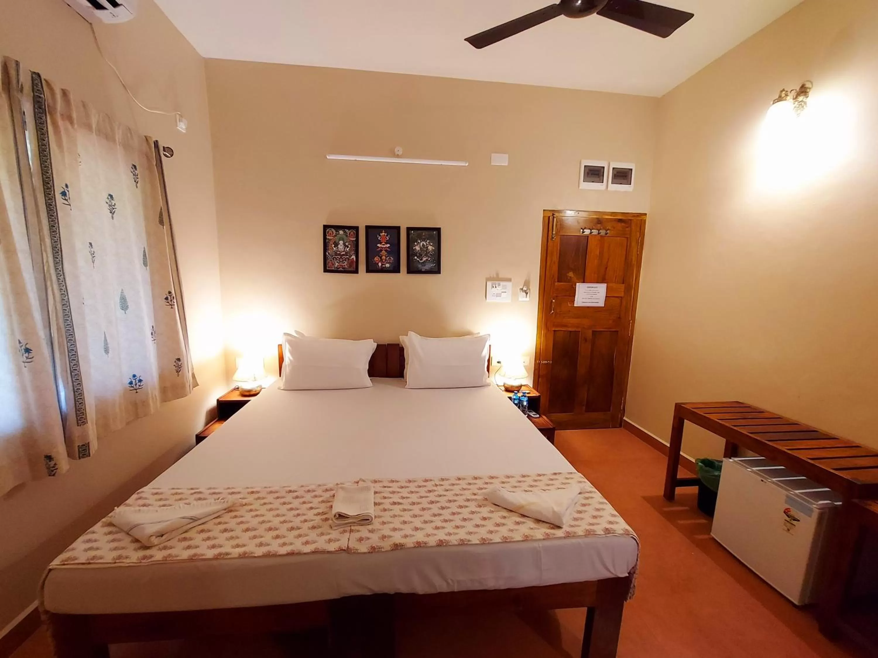 Bed in OmBodhi Retreat