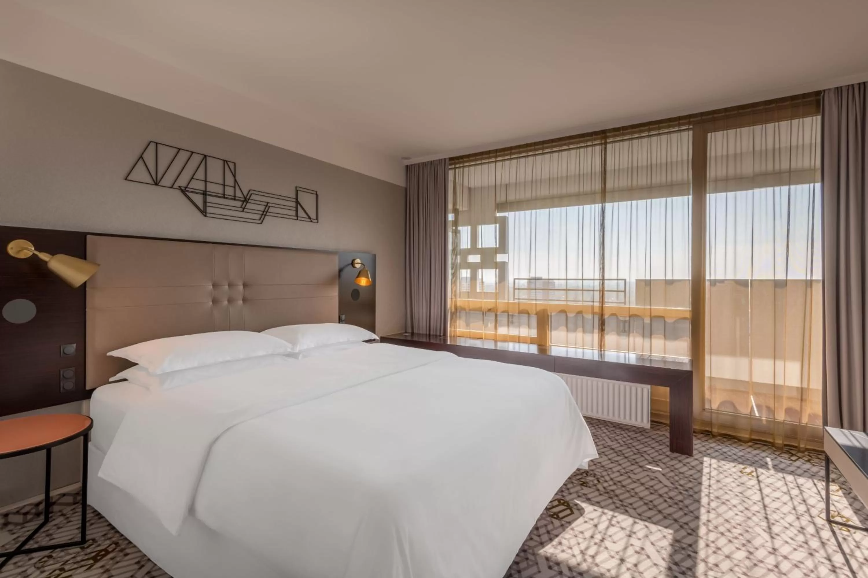 Bedroom, Bed in Four Points by Sheraton Munich Arabellapark