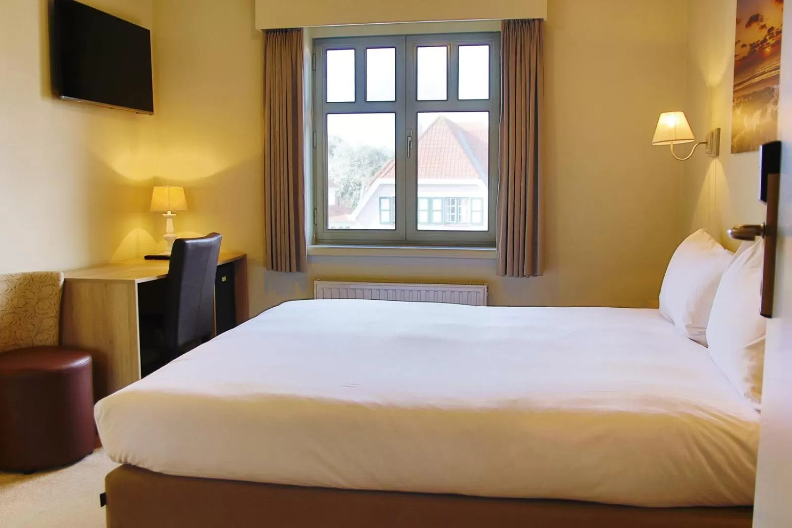 Bedroom, Bed in Hotel Les Dunes