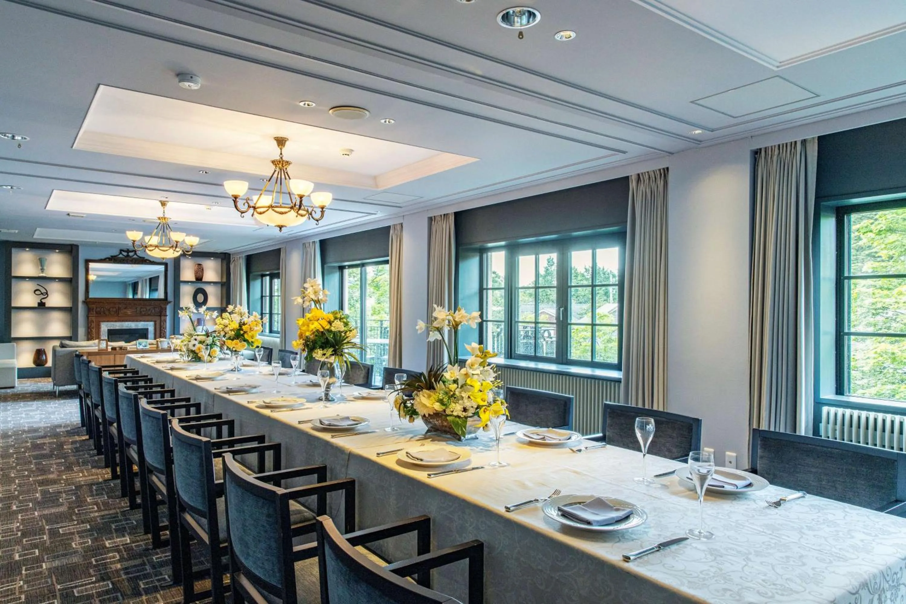 Meeting/conference room in Kyukaruizawa Kikyo, Curio Collection by Hilton