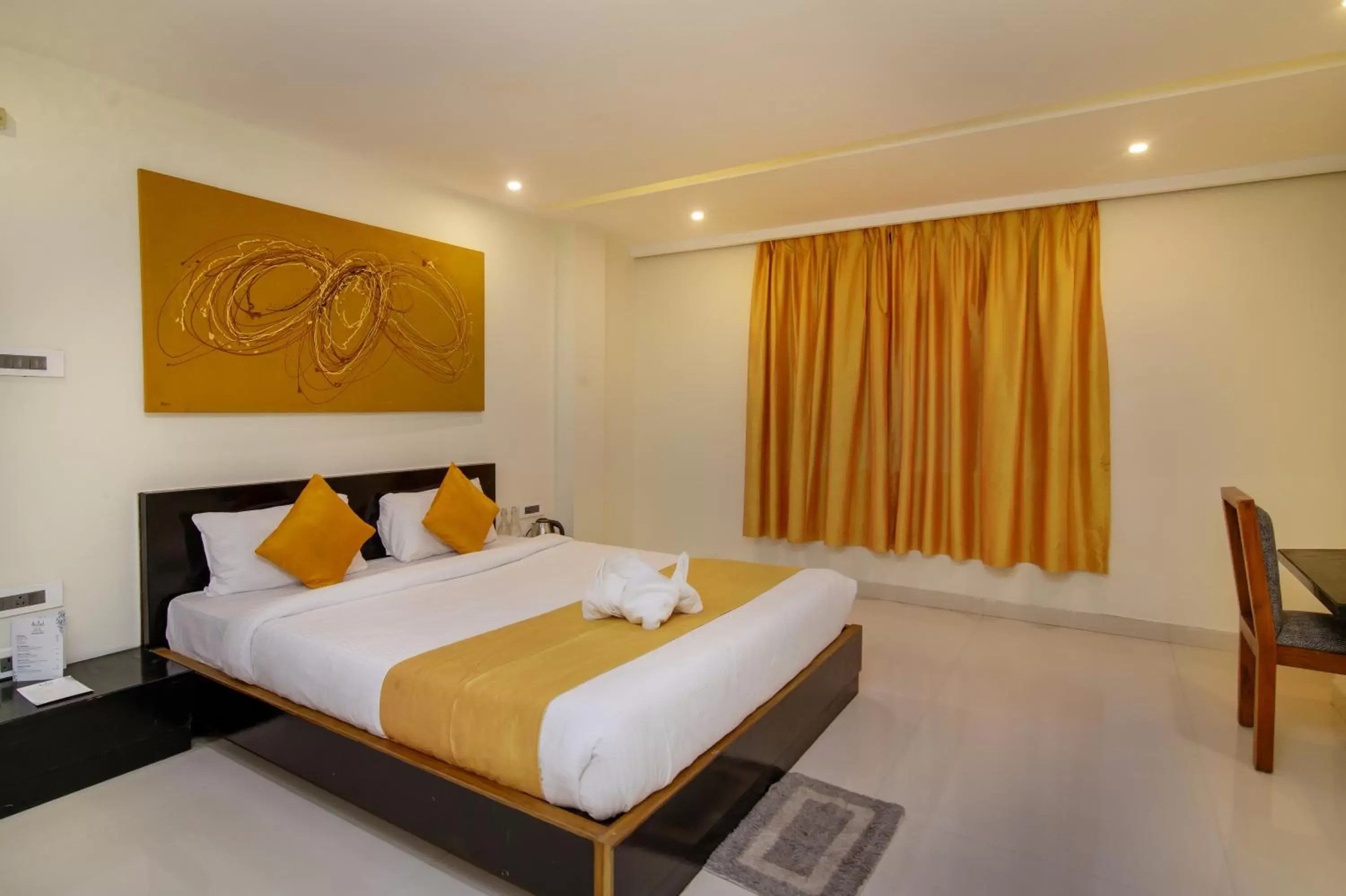 King Room in Muscatel Yavachi - 400 Mts from MG Marg King Room in Muscatel Yavachi - 400 Mts from MG Marg