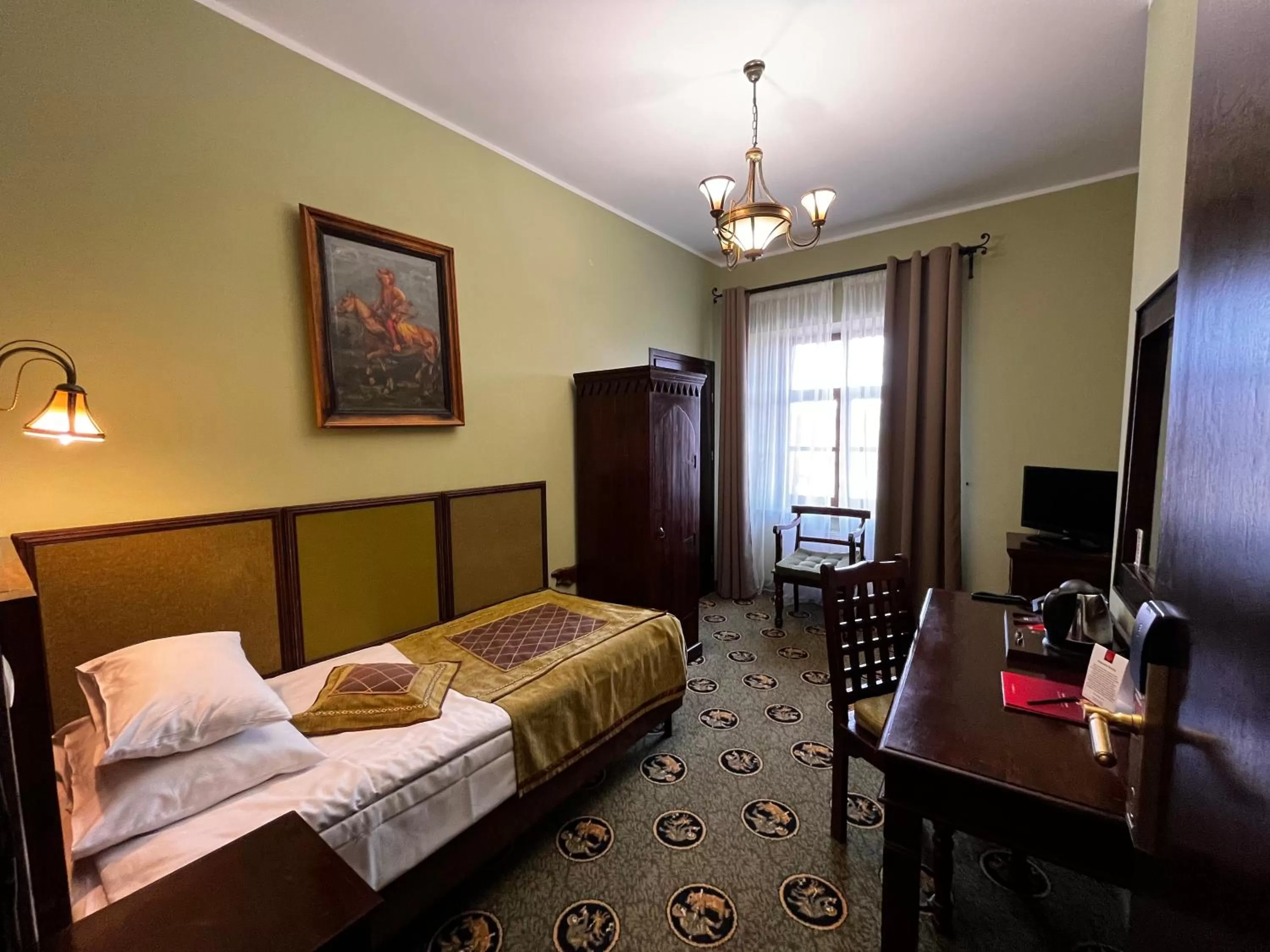 Photo of the whole room, Bed in Hotel Zamek Ryn