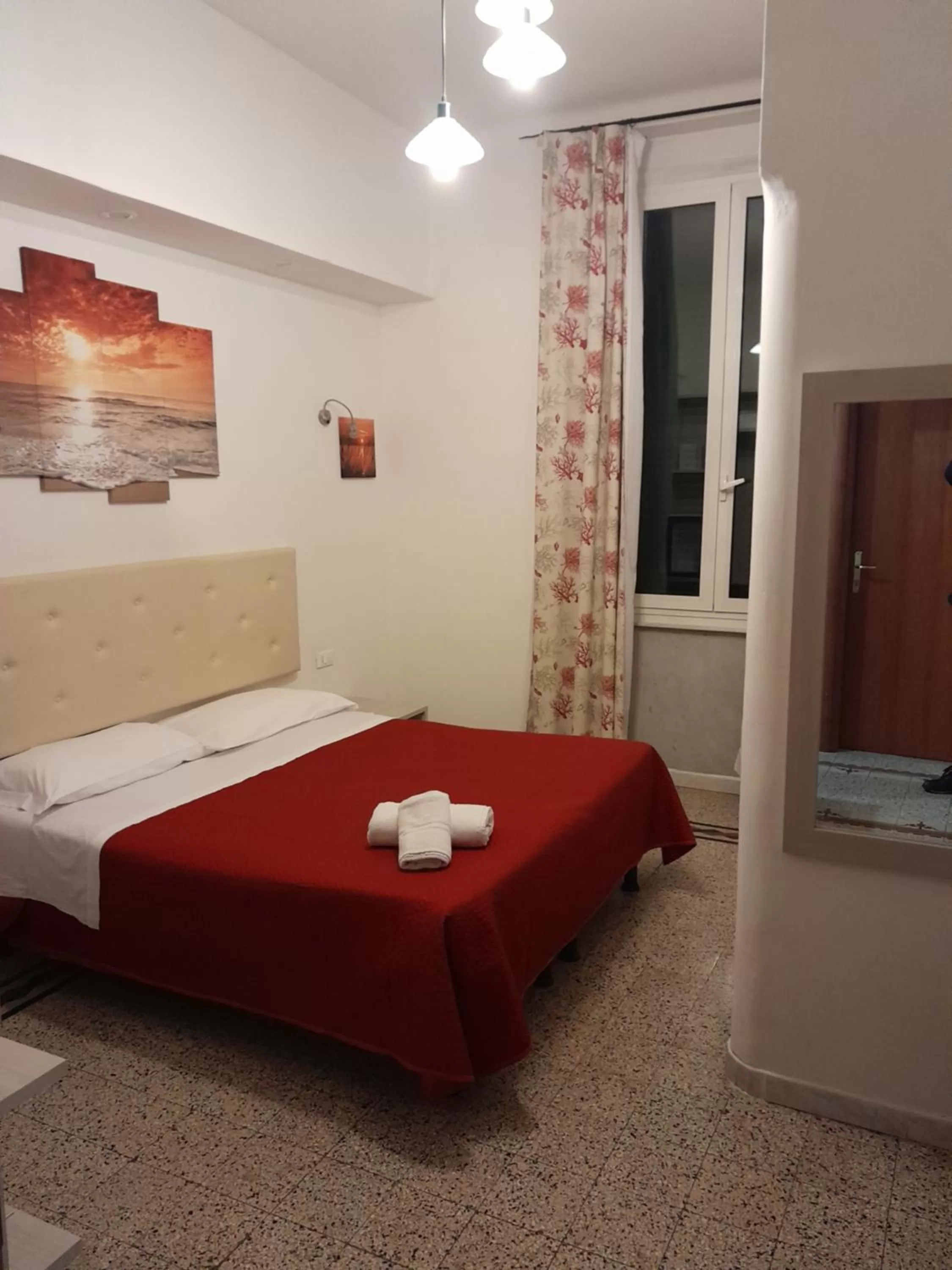 Bedroom, Bed in Nautilus Hotel