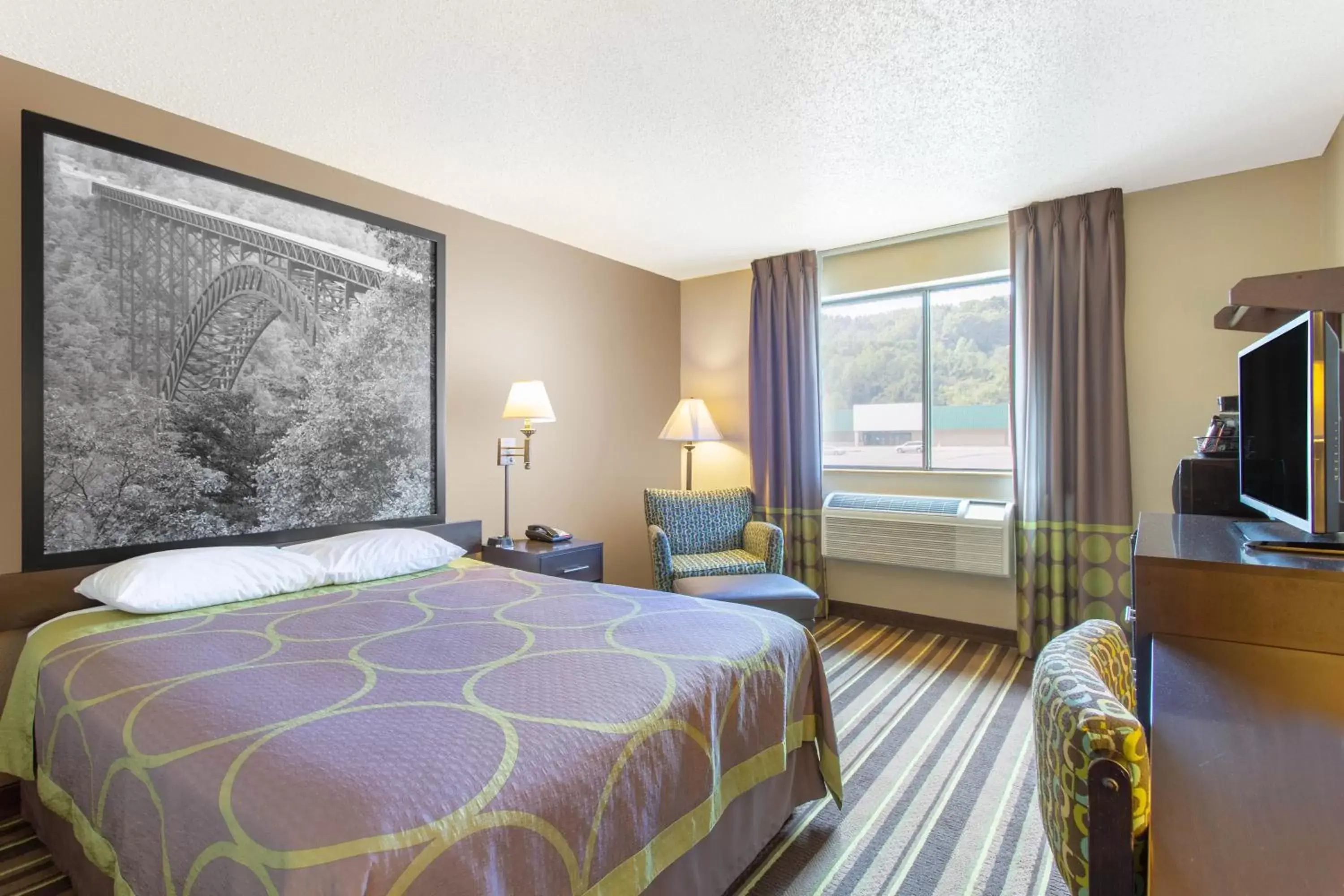 Queen Room - Non-Smoking in Super 8 by Wyndham Weston WV Queen Room - Non-Smoking in Super 8 by Wyndham Weston WV