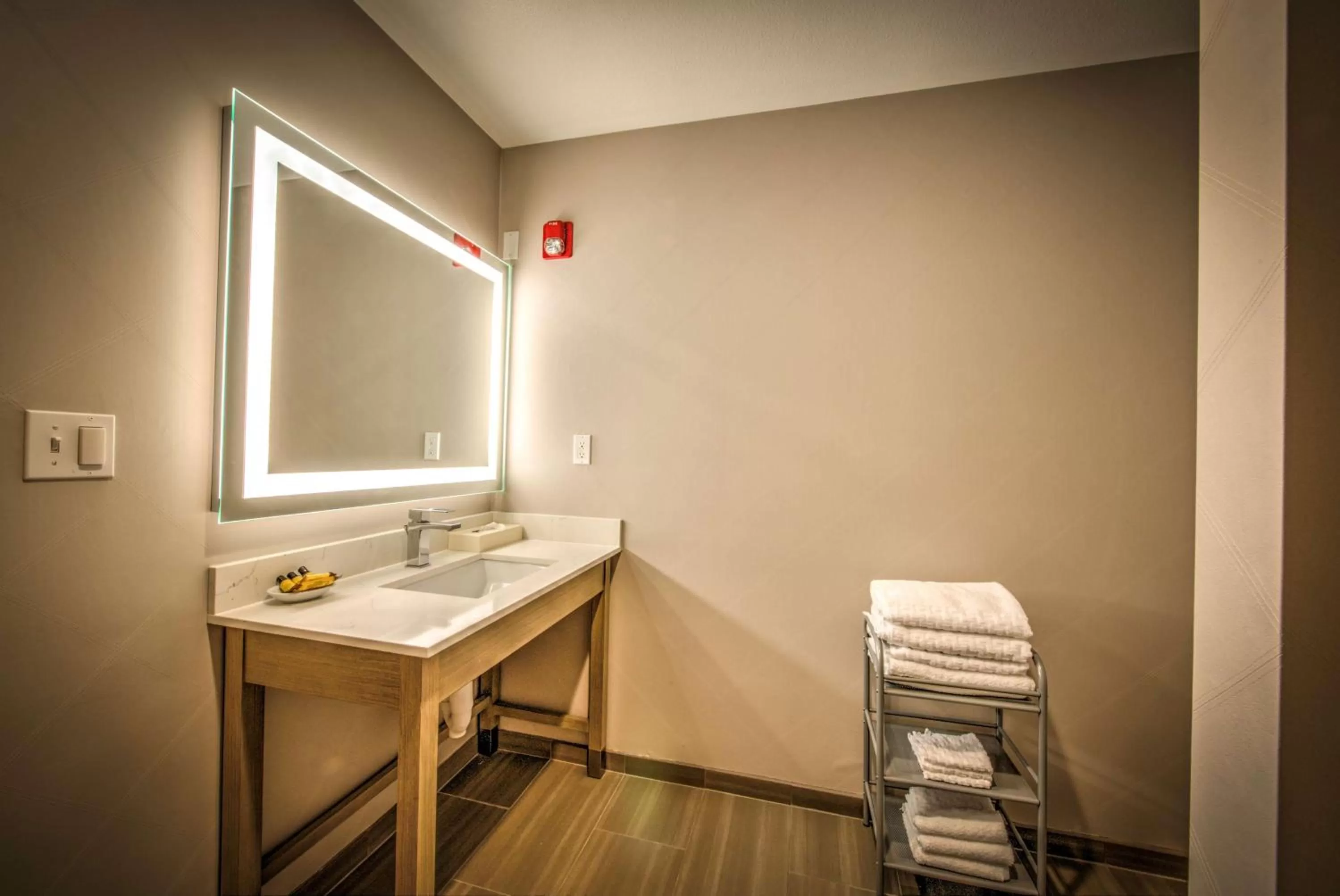 Bathroom in Best Western Plus Media Center Inn & Suites