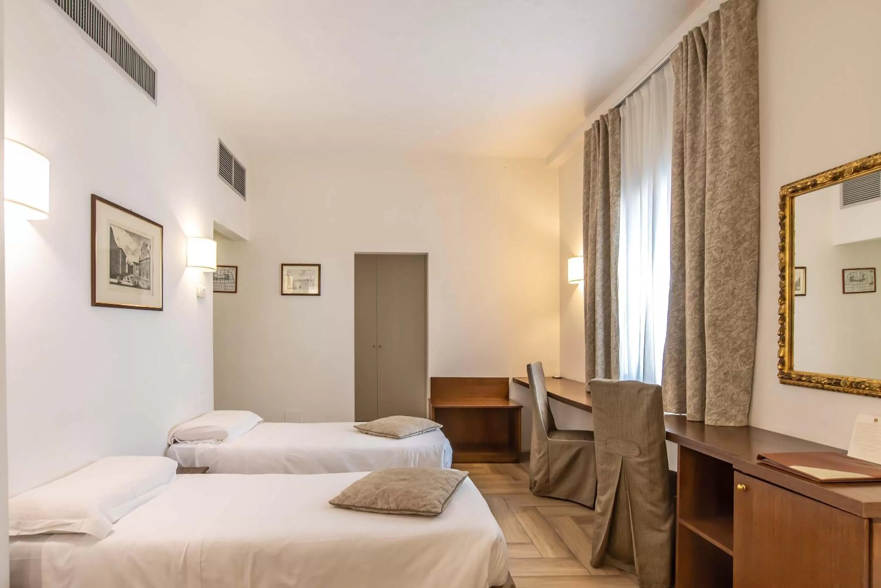 Bedroom, Bed in Hotel Machiavelli Palace