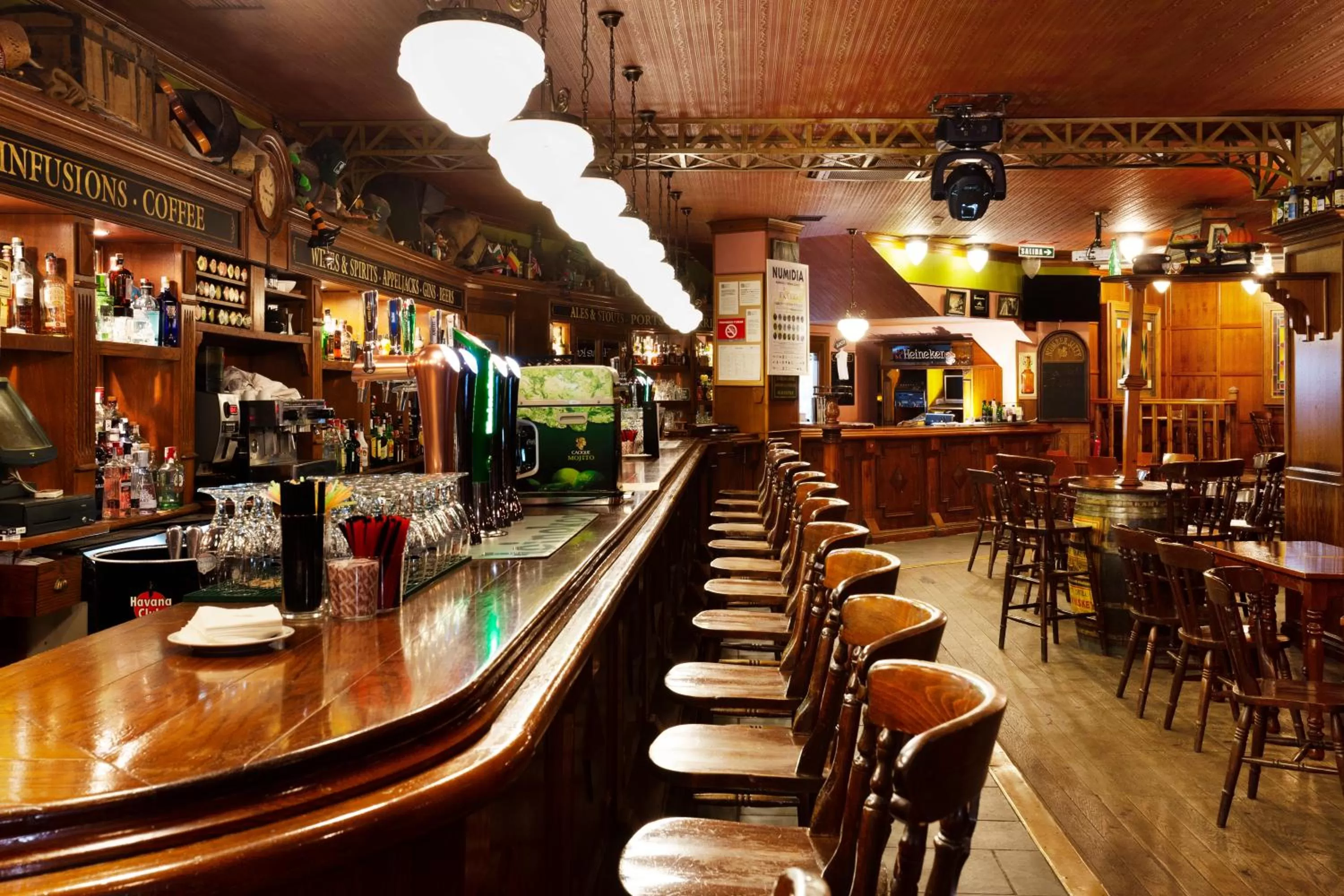 Lounge or bar in Hotel Sercotel Tudela Bardenas