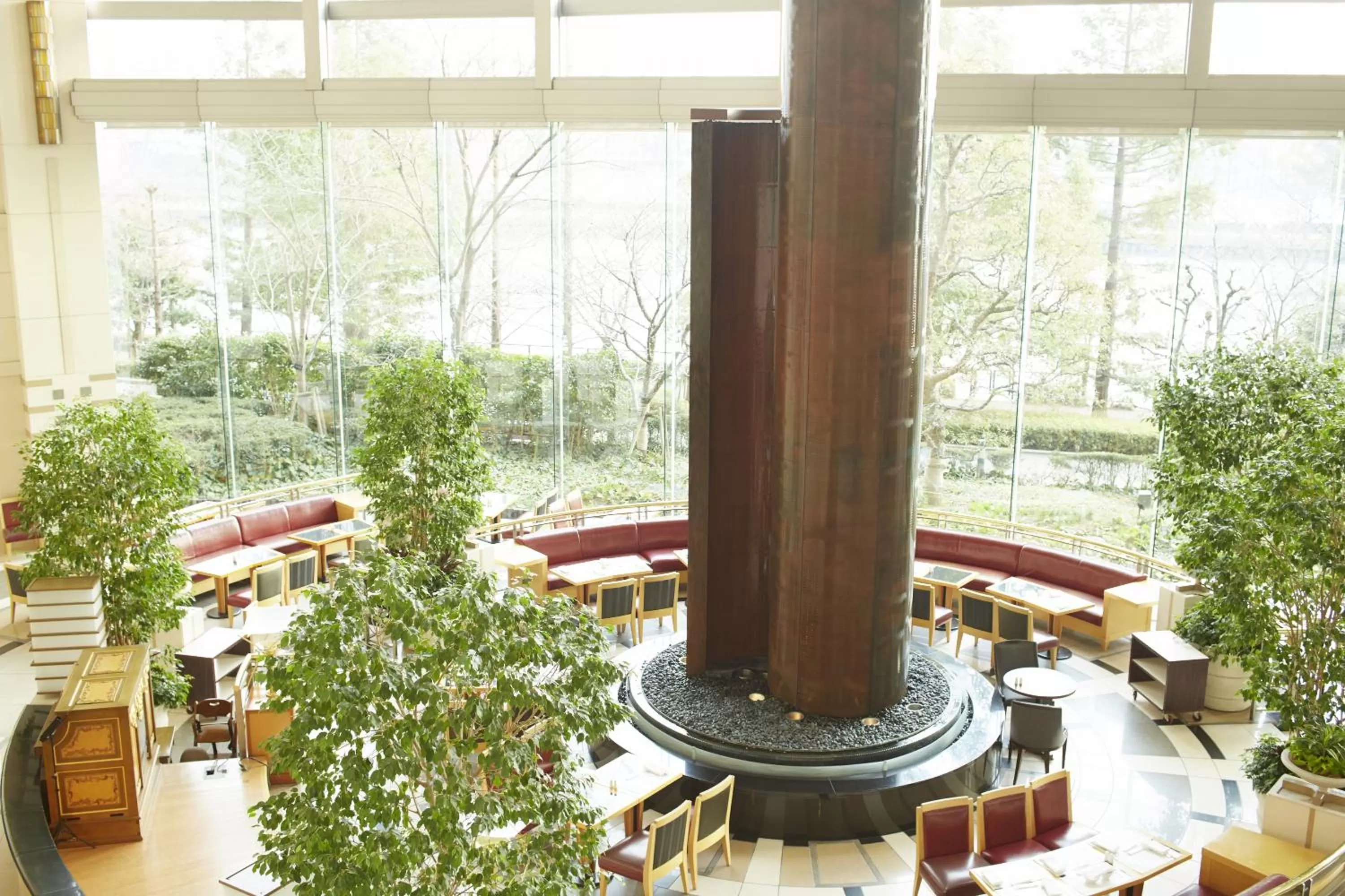 Lounge or bar in Imperial Hotel Osaka