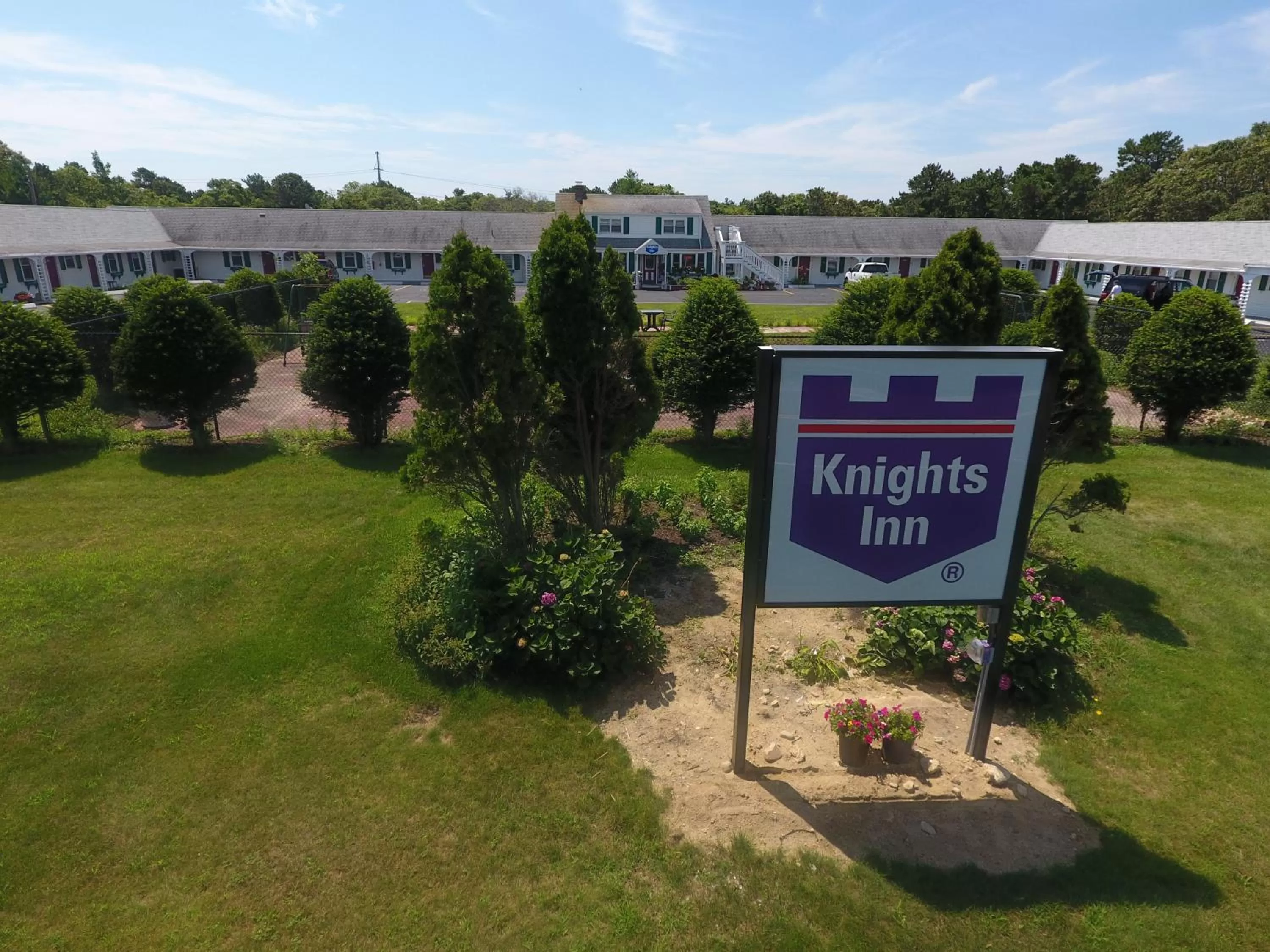 Property building in Knights Inn Centerville Cape Cod Area