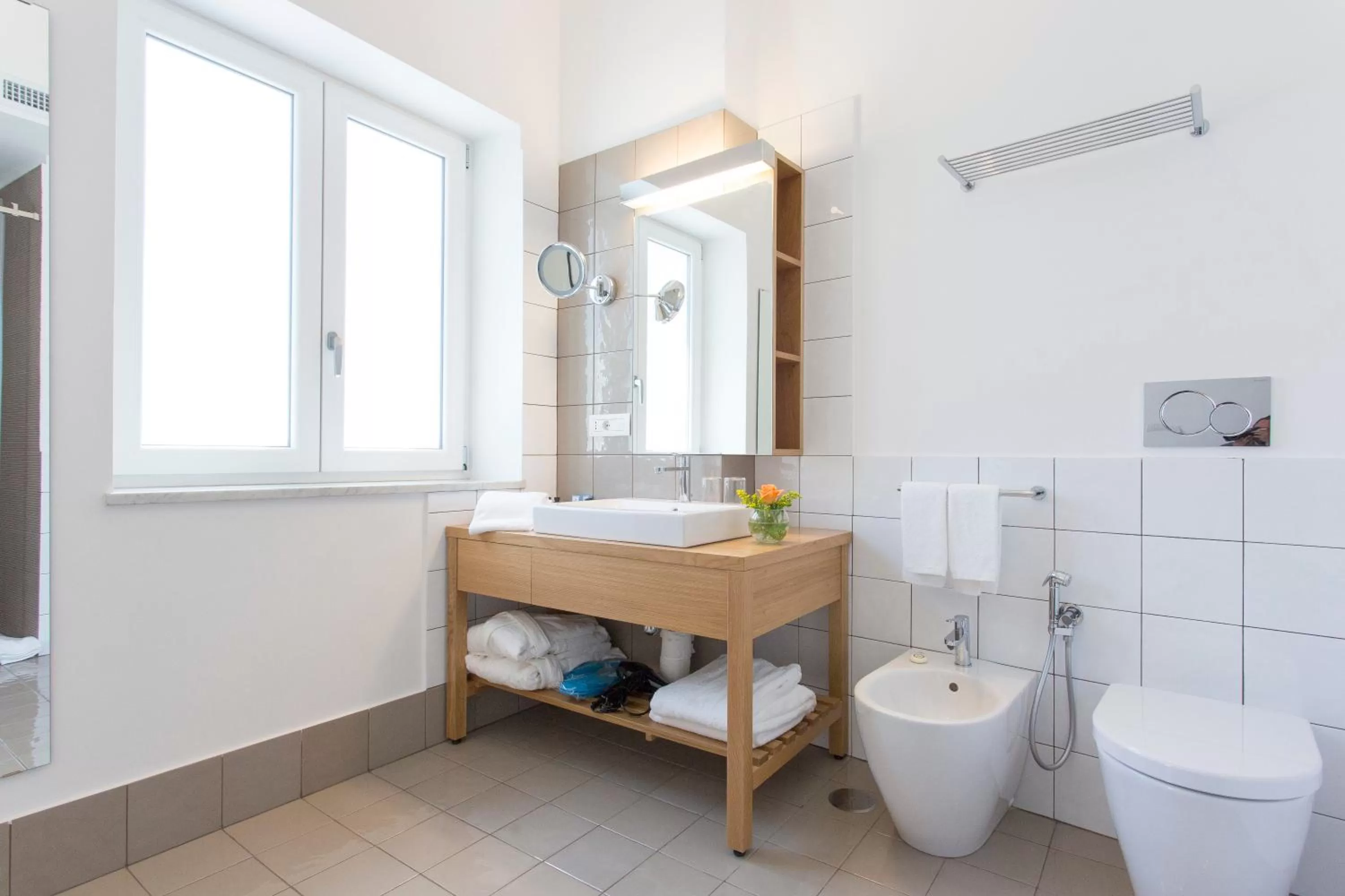 Toilet in Villa Fiorella Art Hotel