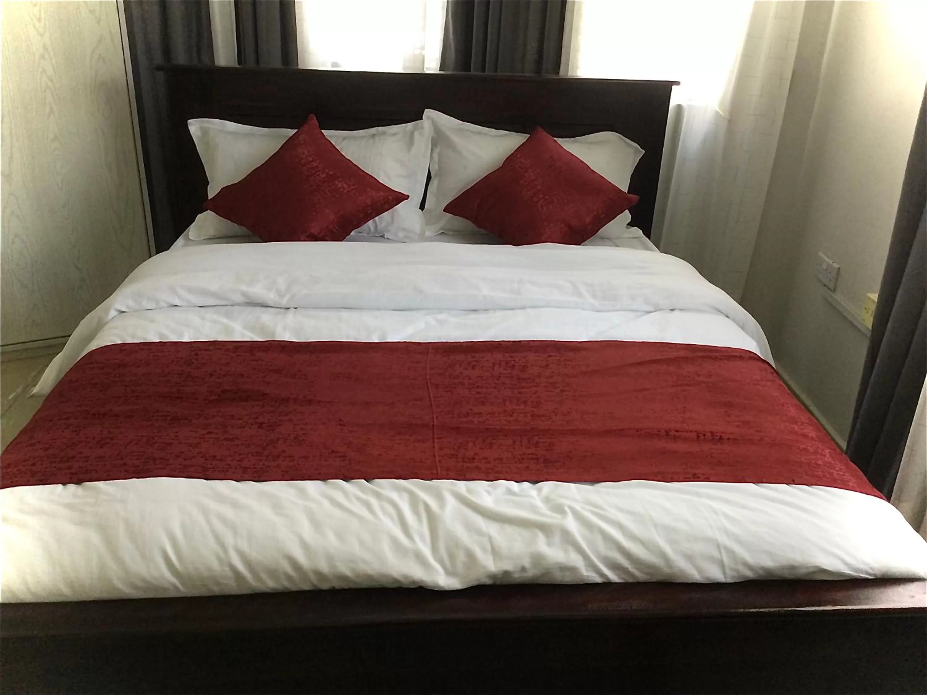 Bed in Milimani Comfort